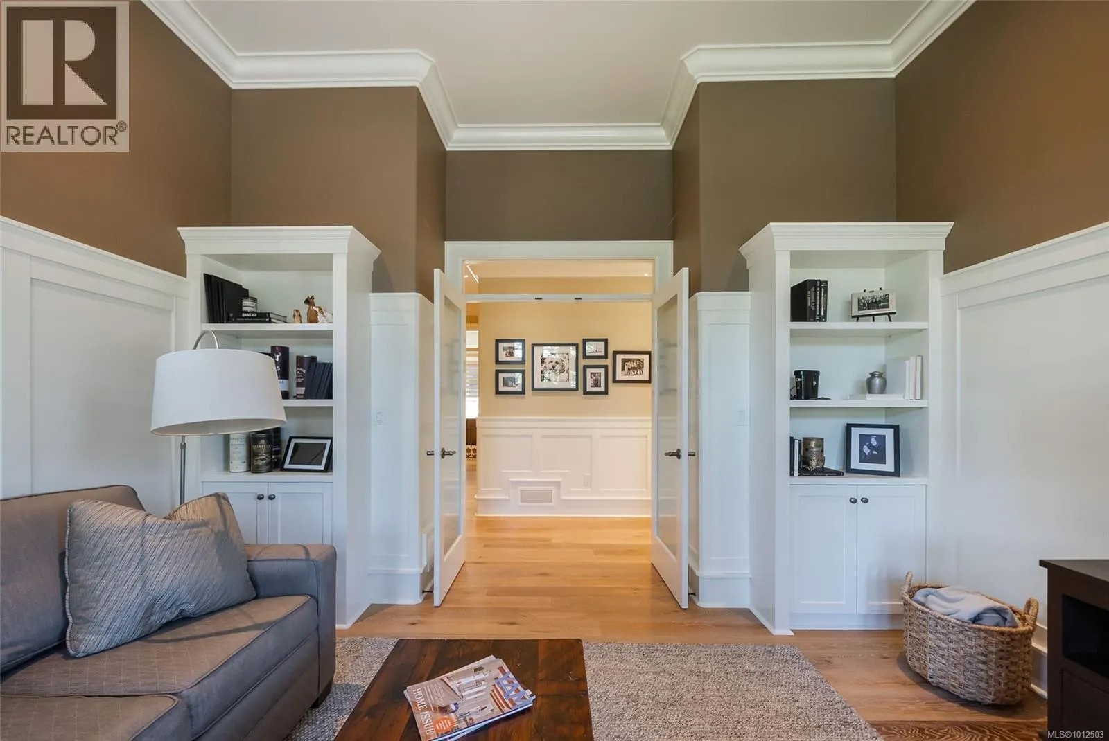 2328 Evanshire Cres