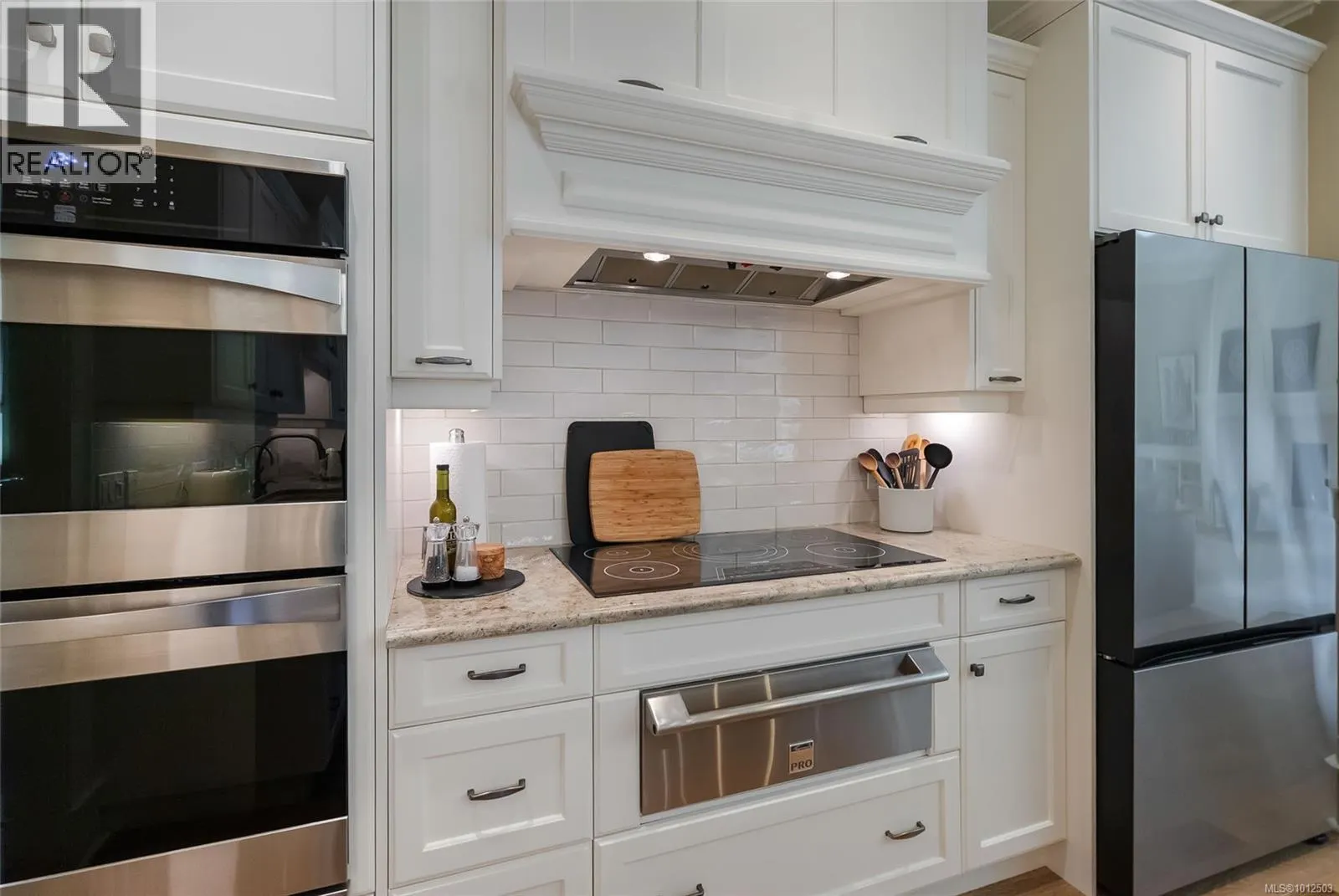 2328 Evanshire Cres