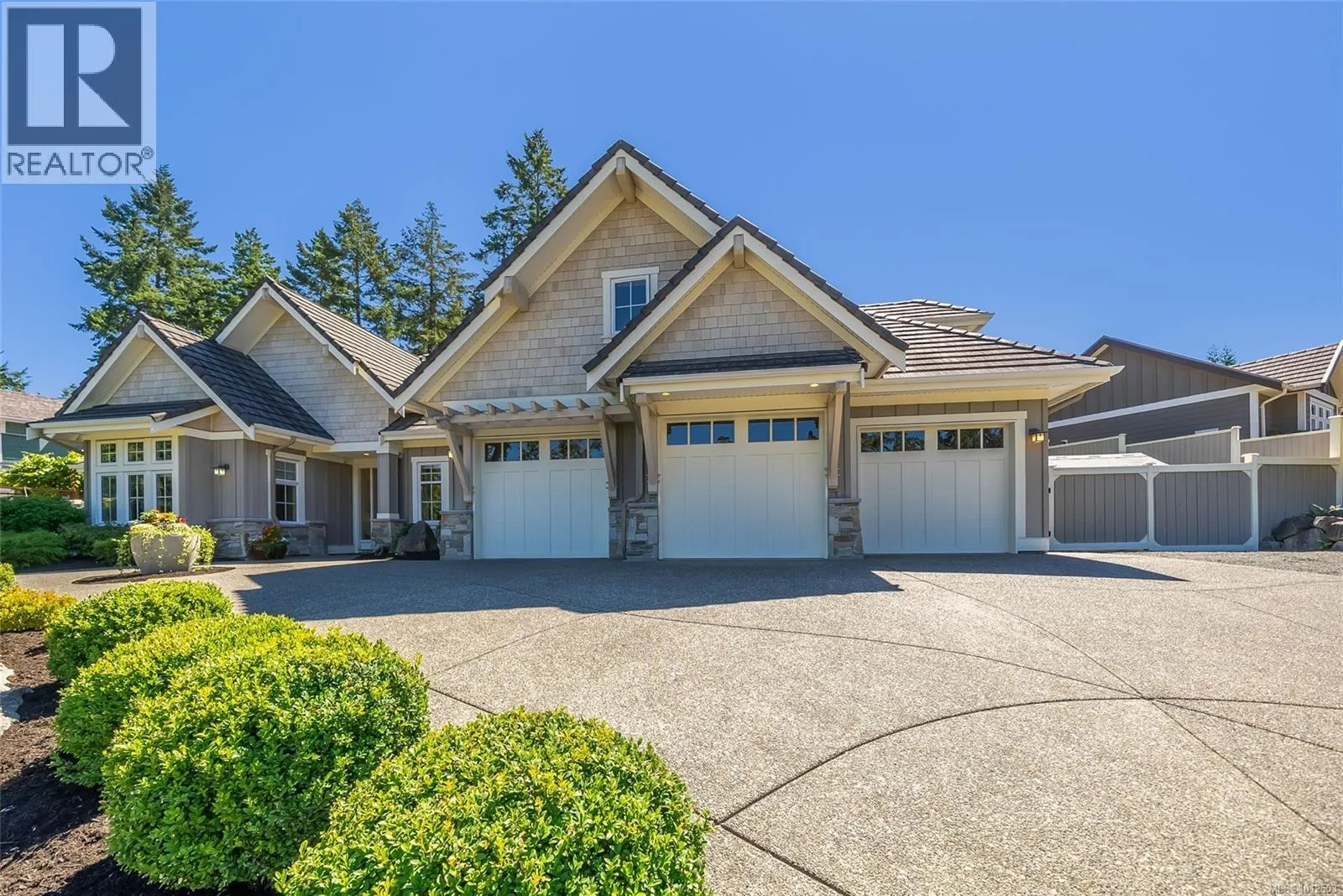 2328 Evanshire Cres