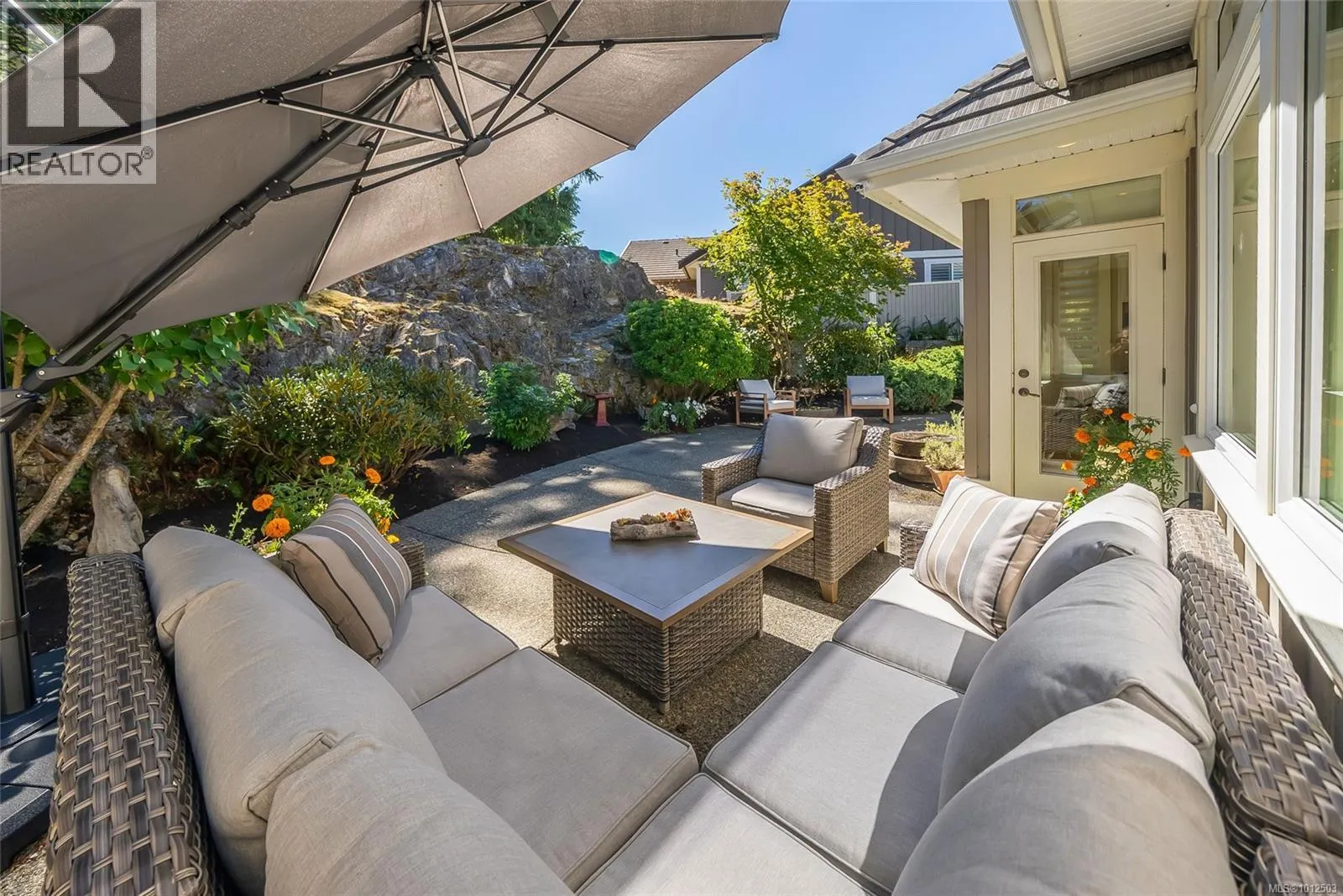 2328 Evanshire Cres