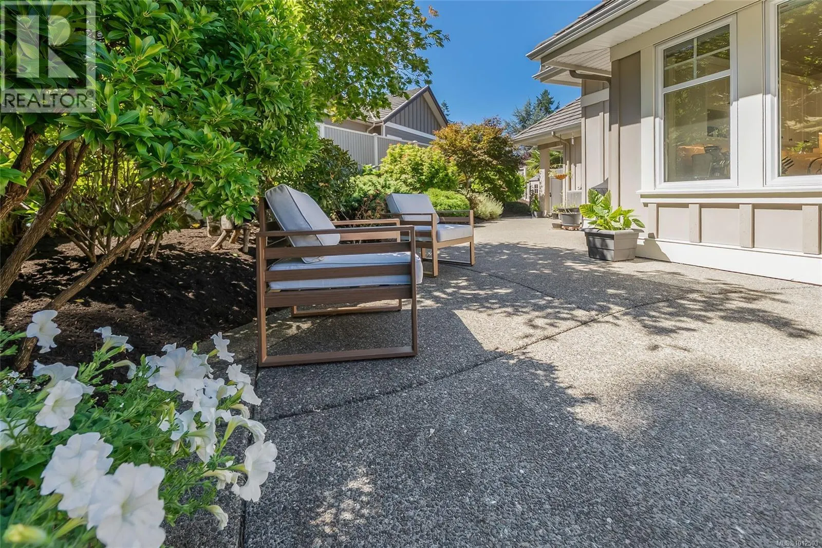 2328 Evanshire Cres