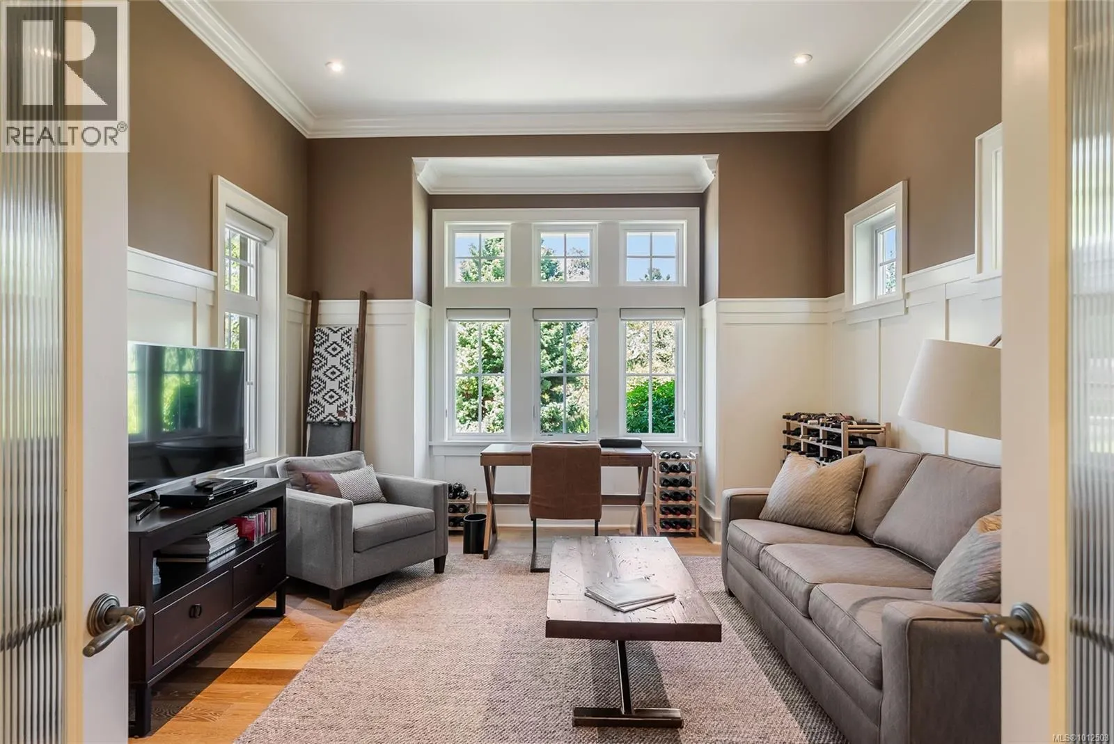 2328 Evanshire Cres