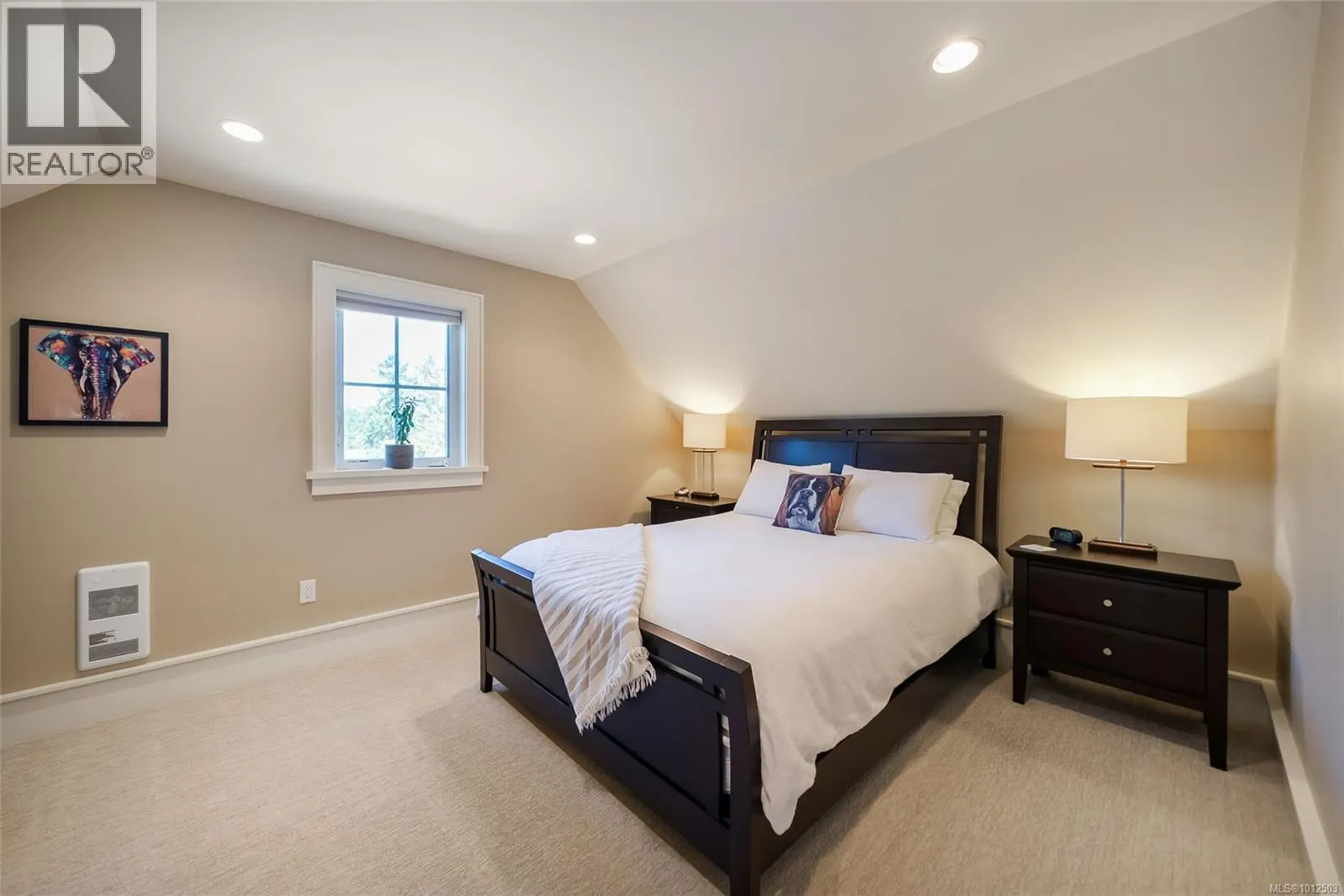 2328 Evanshire Cres