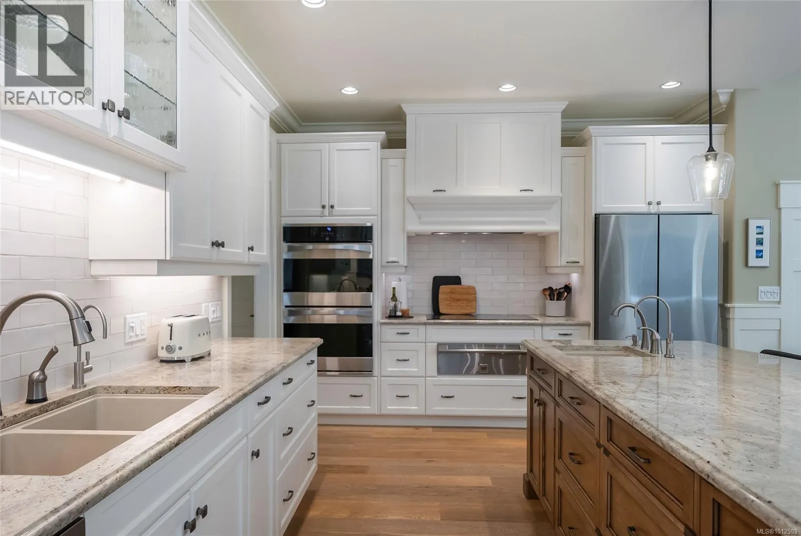 2328 Evanshire Cres