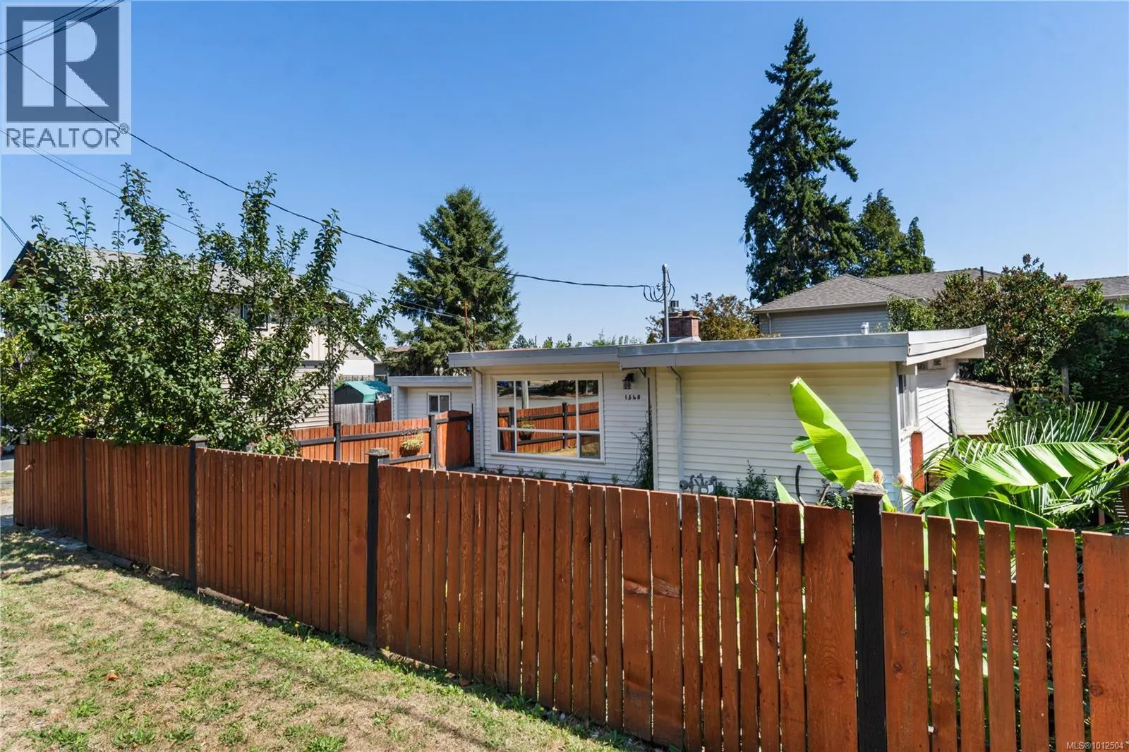 1540 Grant Ave