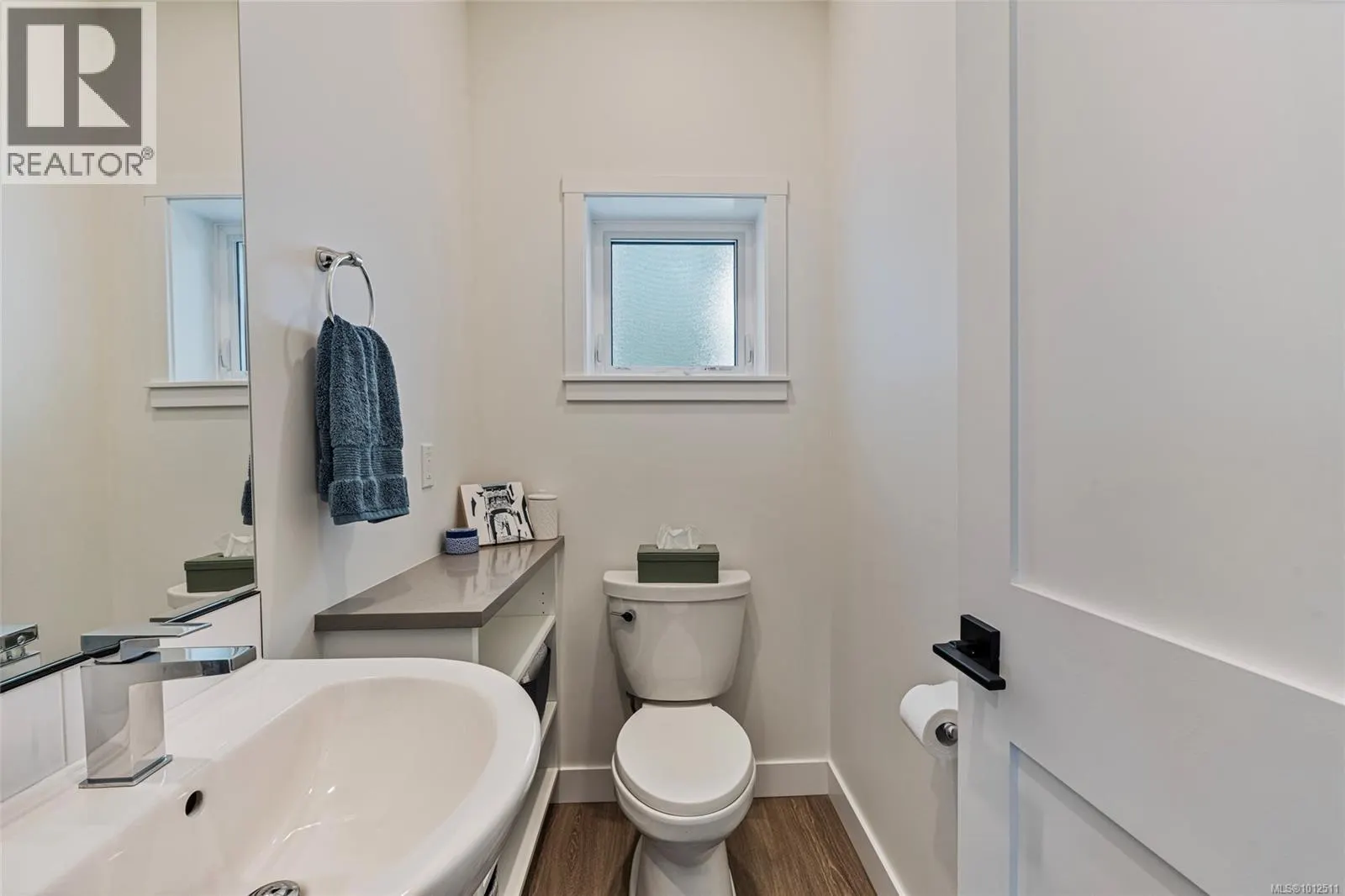 1127 Pullman Close