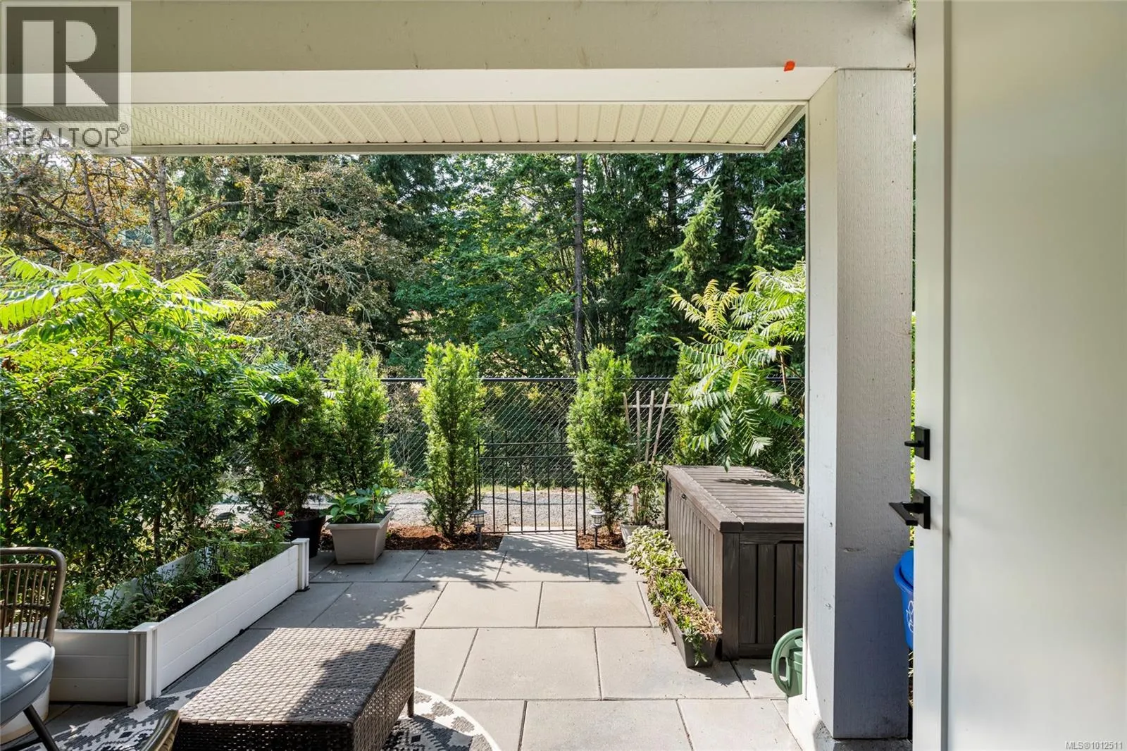 1127 Pullman Close