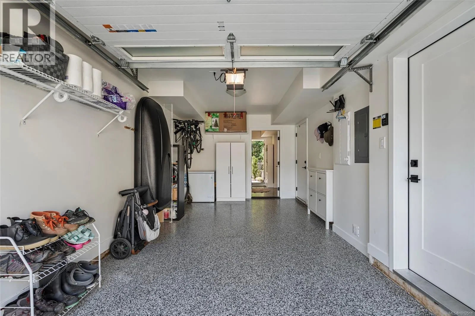 1127 Pullman Close