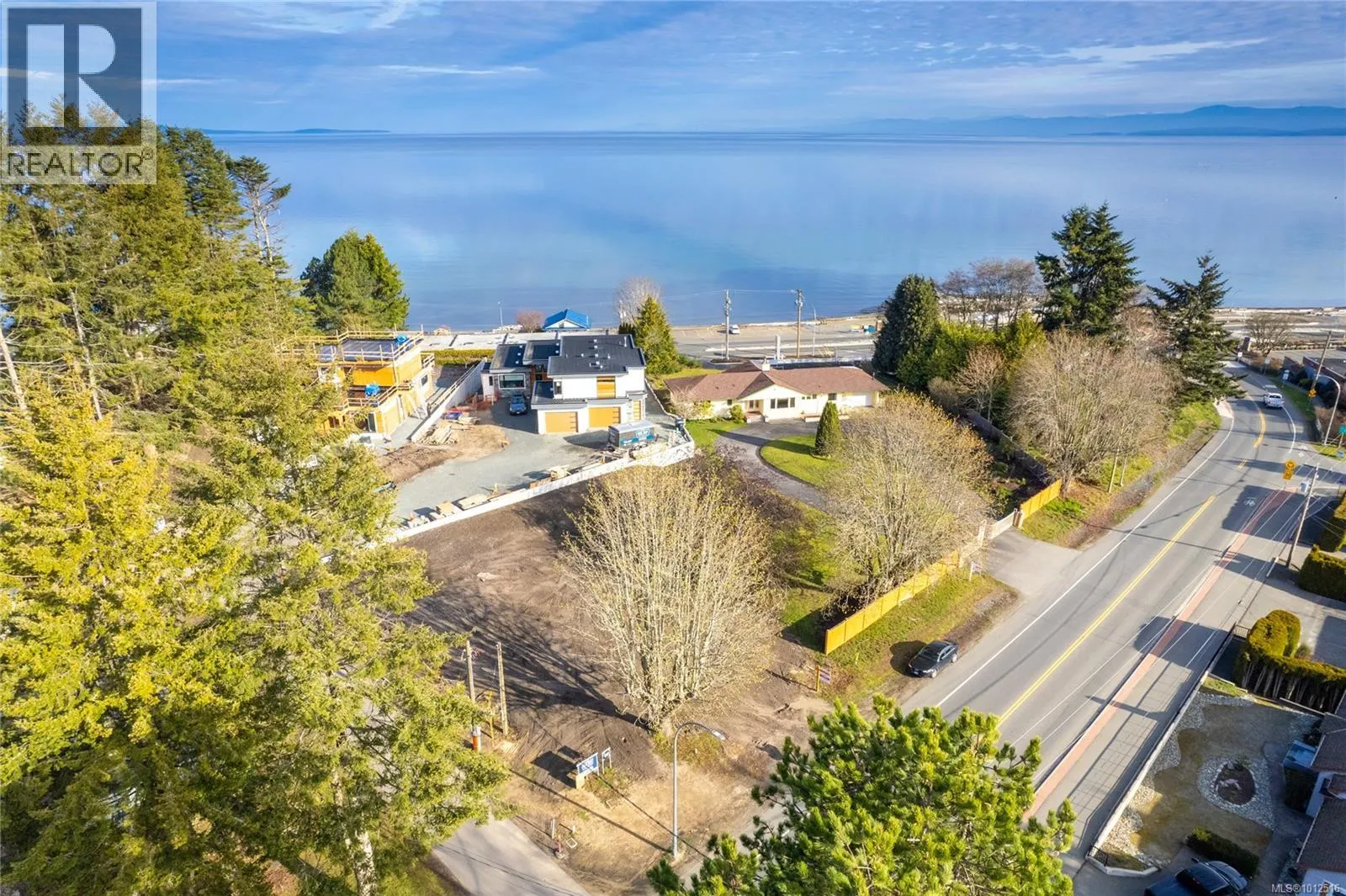 Lot 2 Memorial Ave