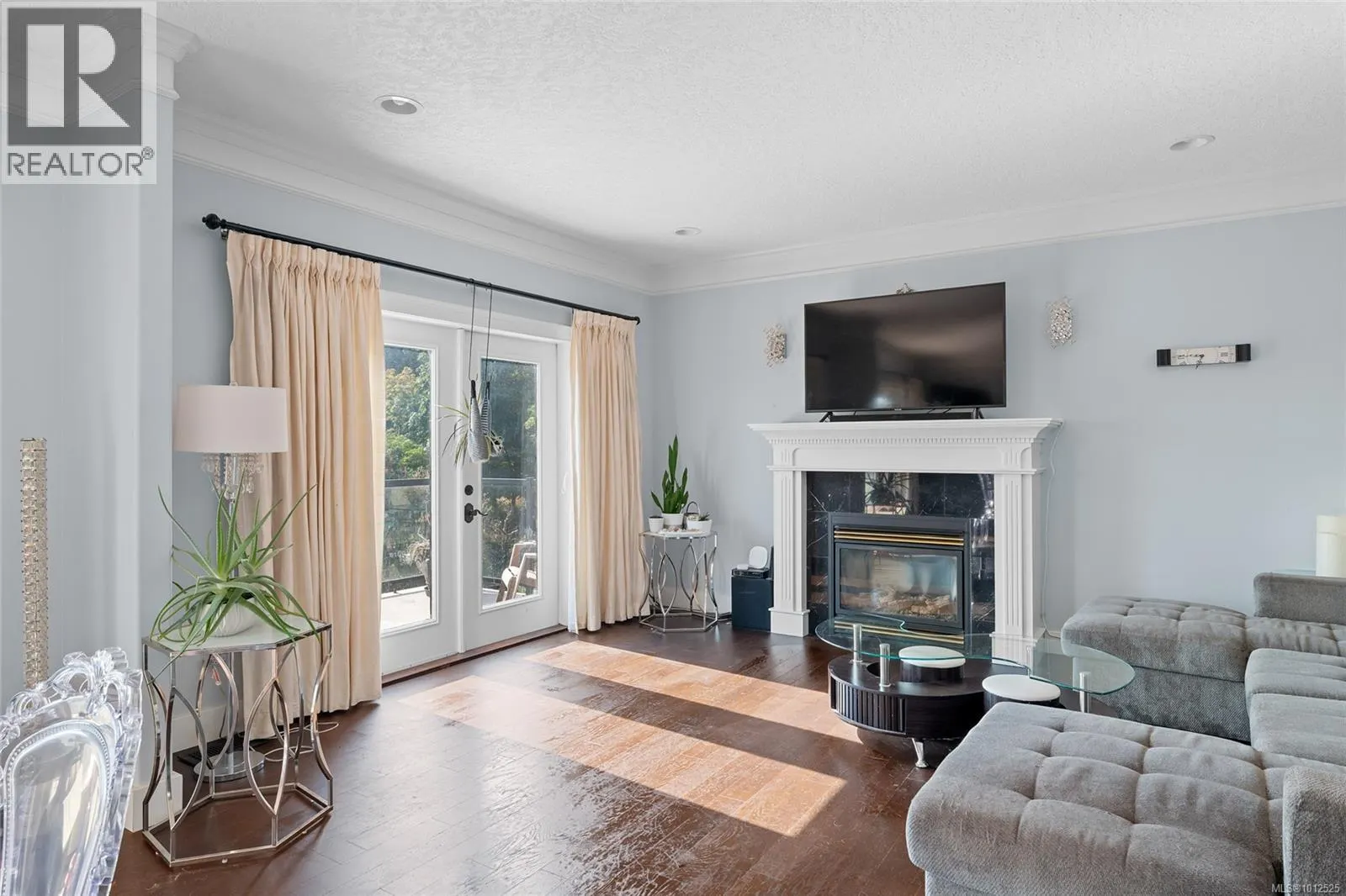 653 Cairndale Rd