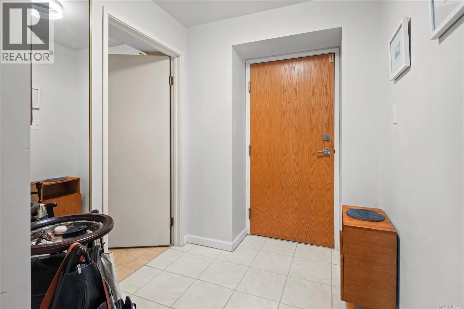 408 1010 View St