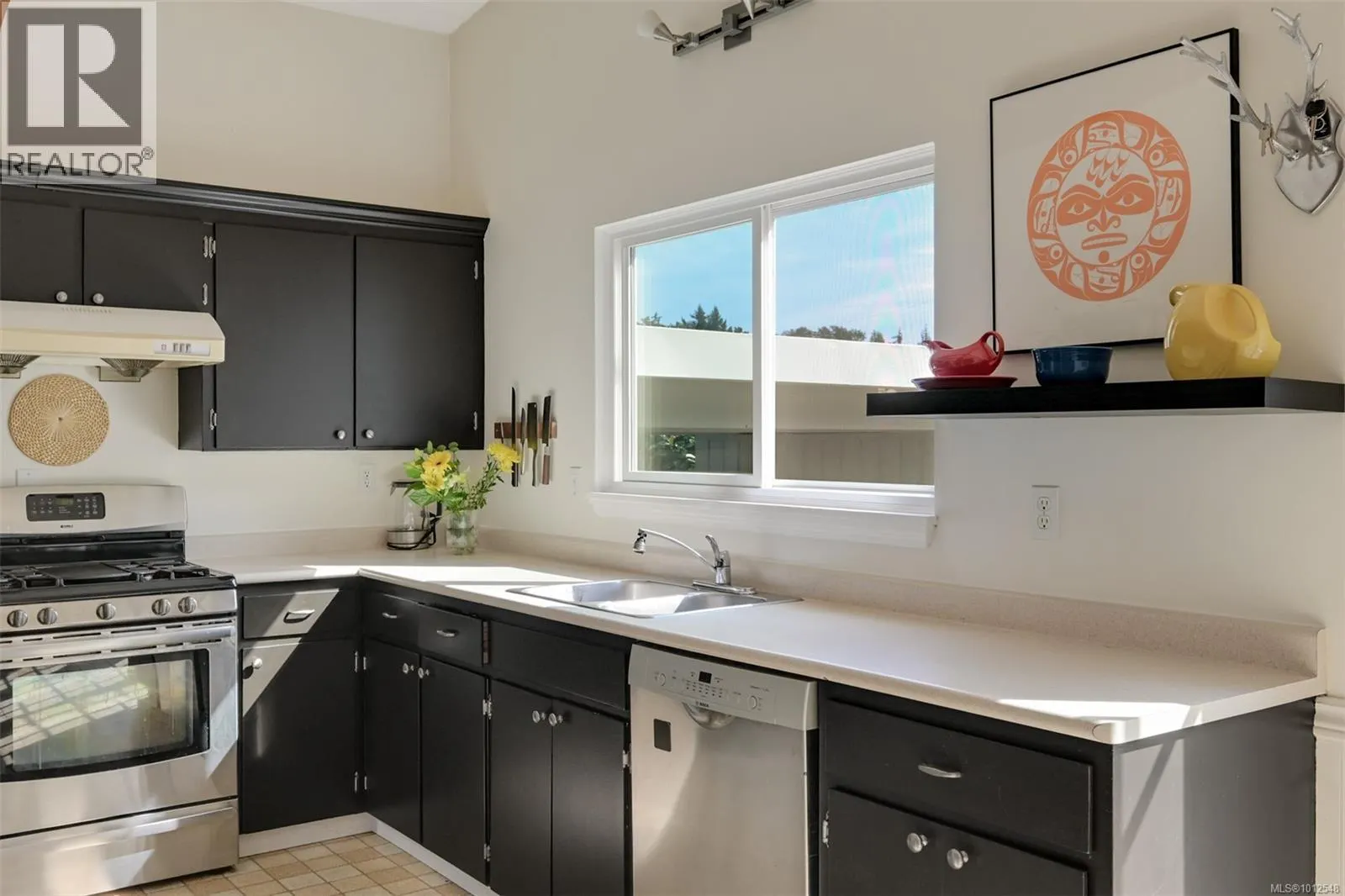 4270 Parkside Cres
