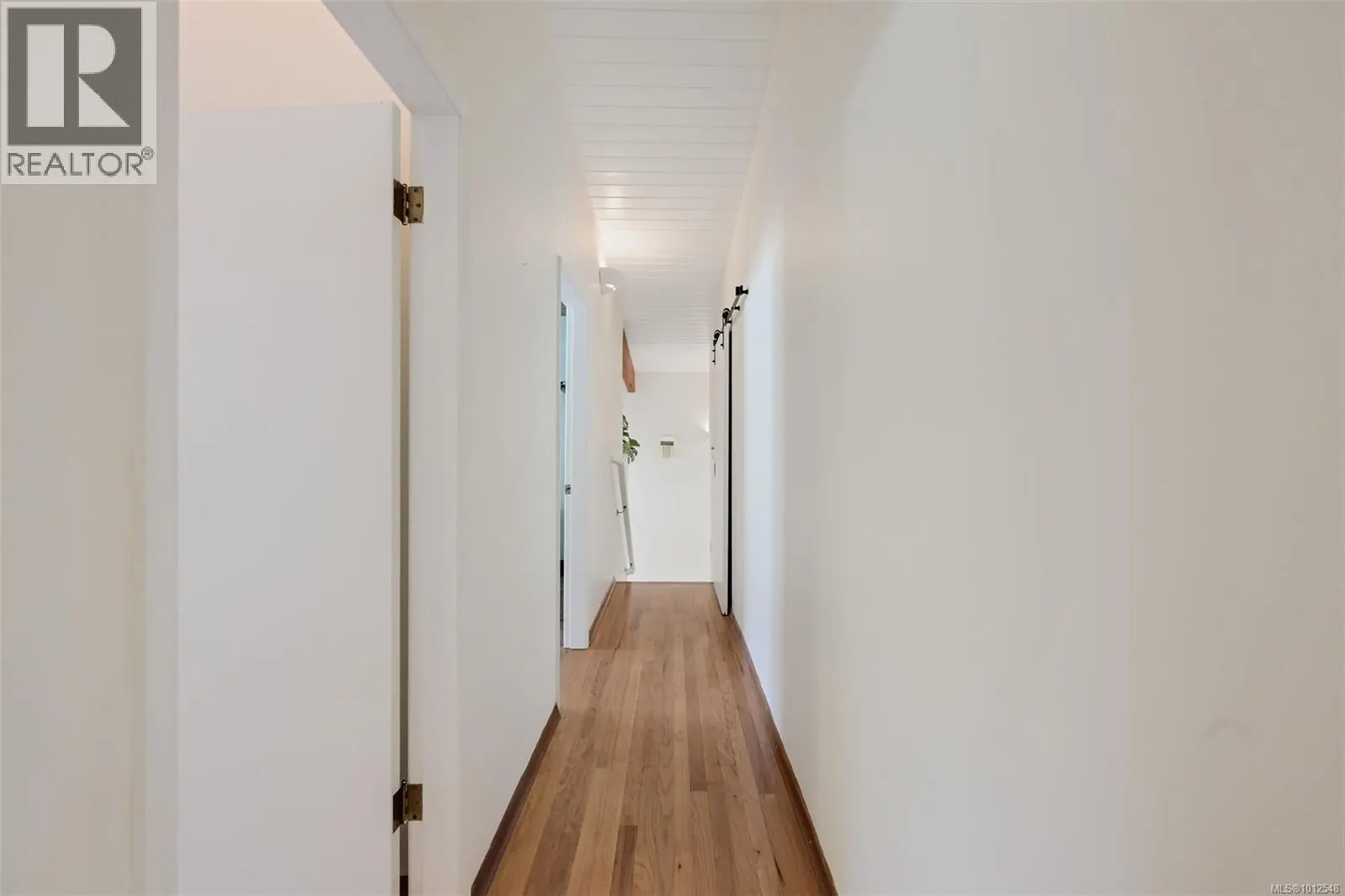 4270 Parkside Cres