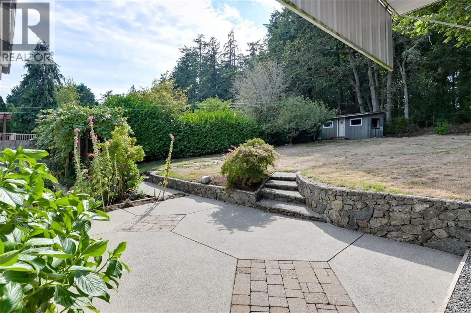 4270 Parkside Cres