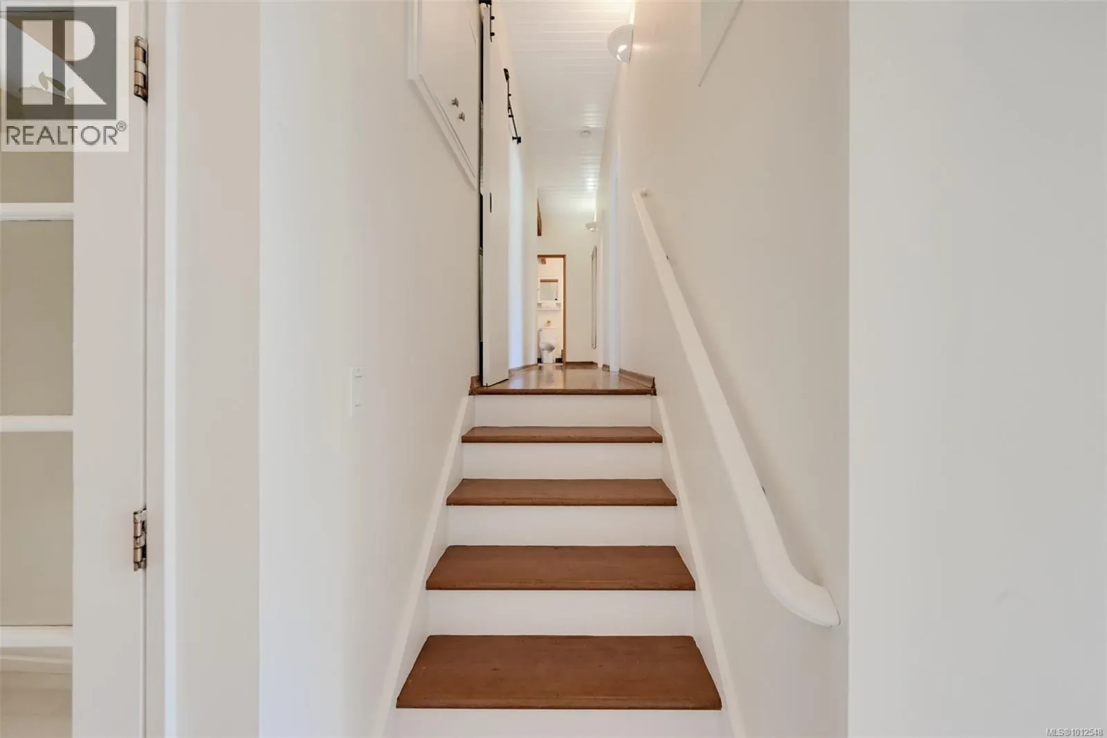 4270 Parkside Cres
