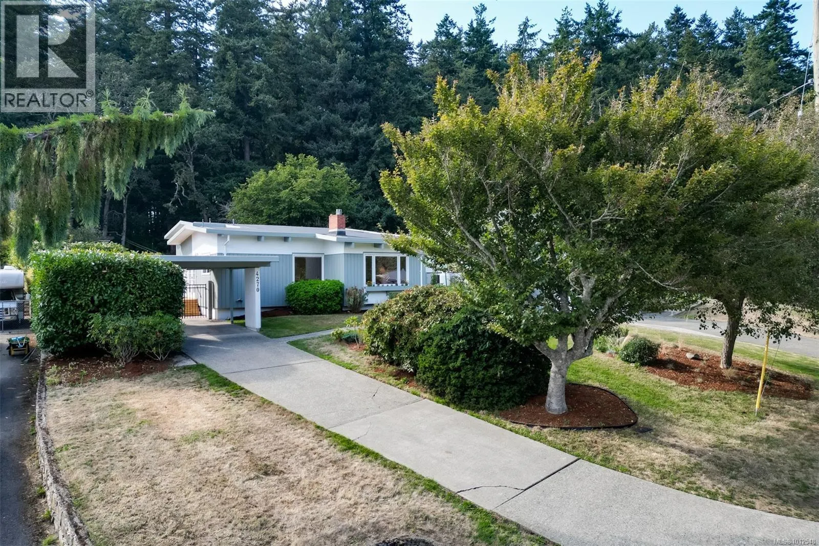 4270 Parkside Cres