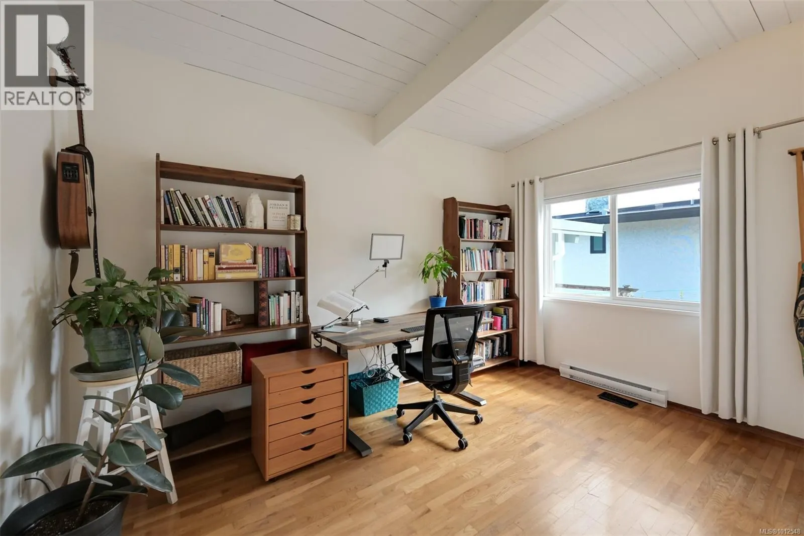 4270 Parkside Cres