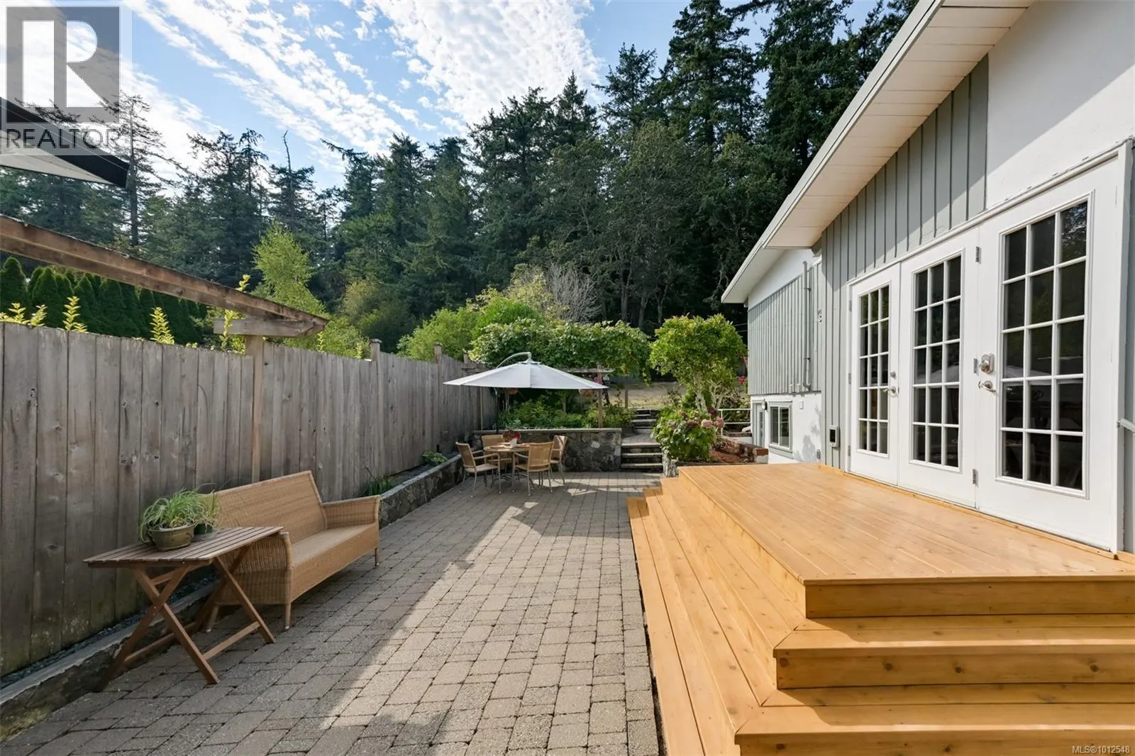 4270 Parkside Cres