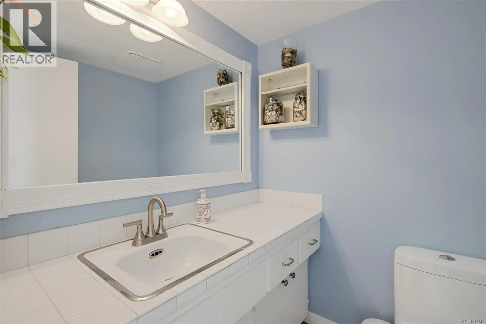 4270 Parkside Cres