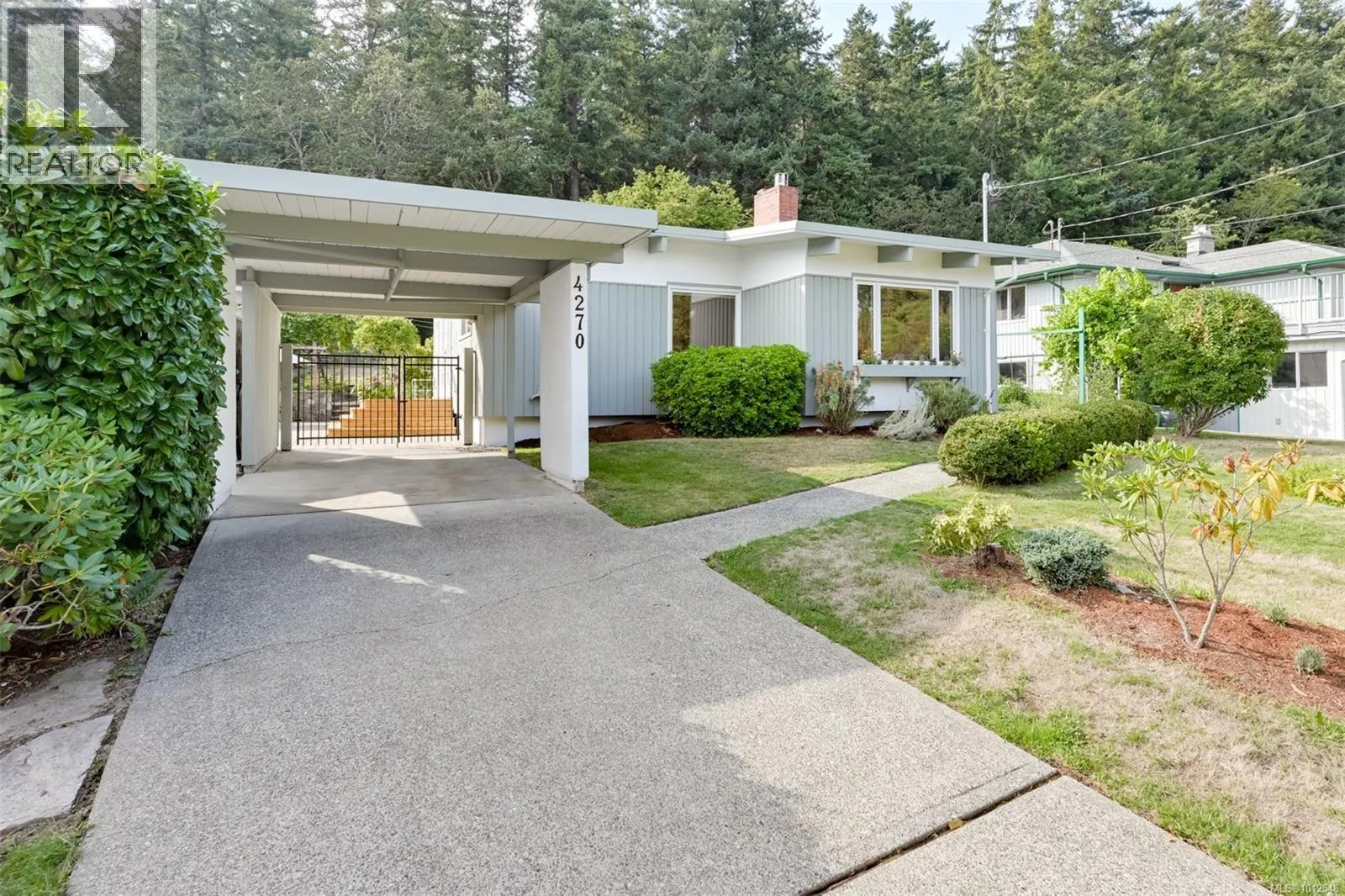 4270 Parkside Cres