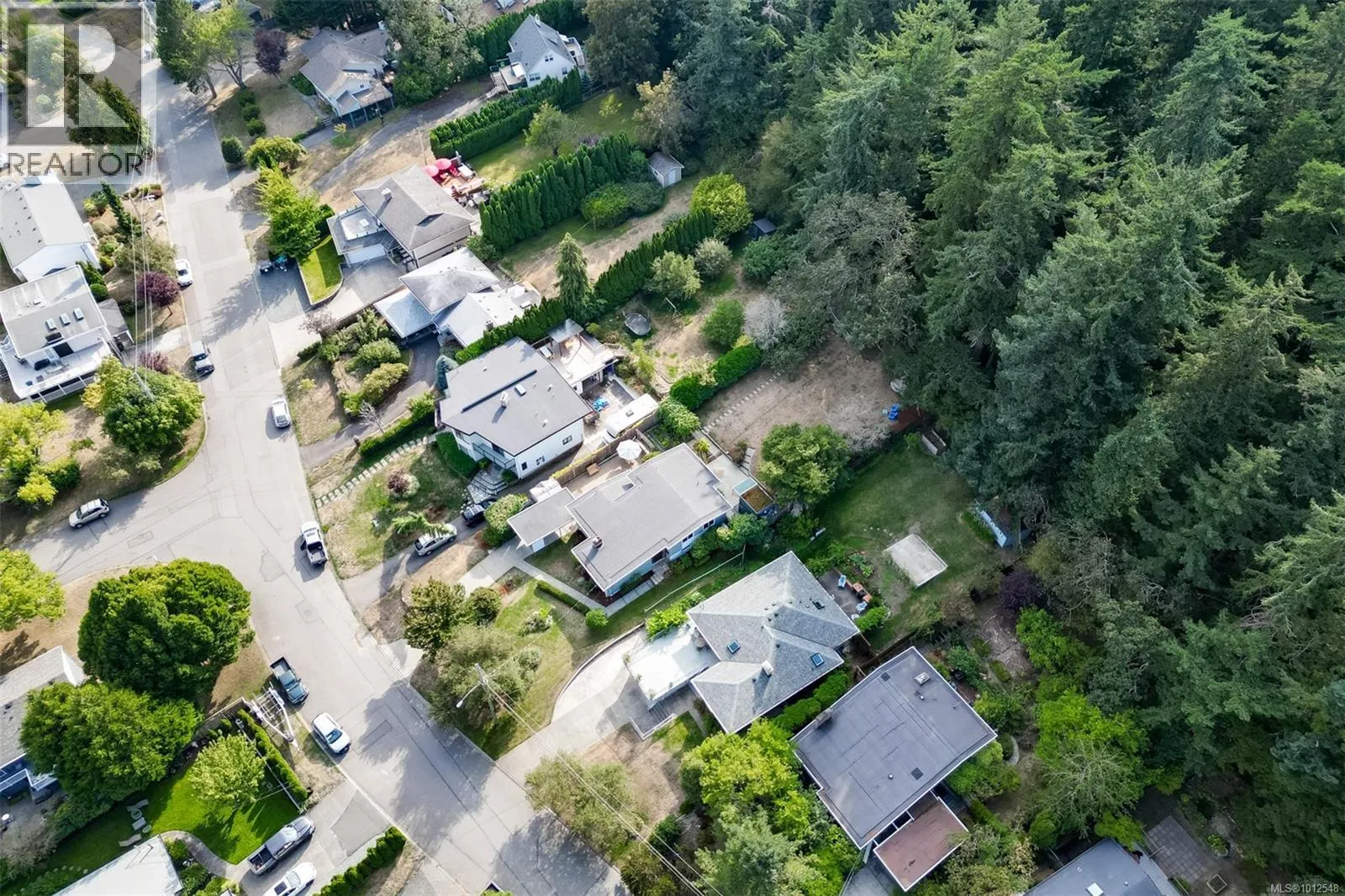 4270 Parkside Cres