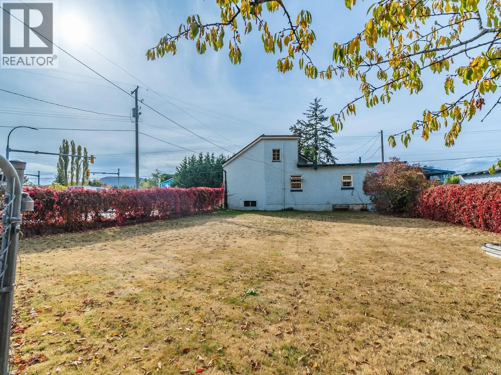 549 Island Hwy W