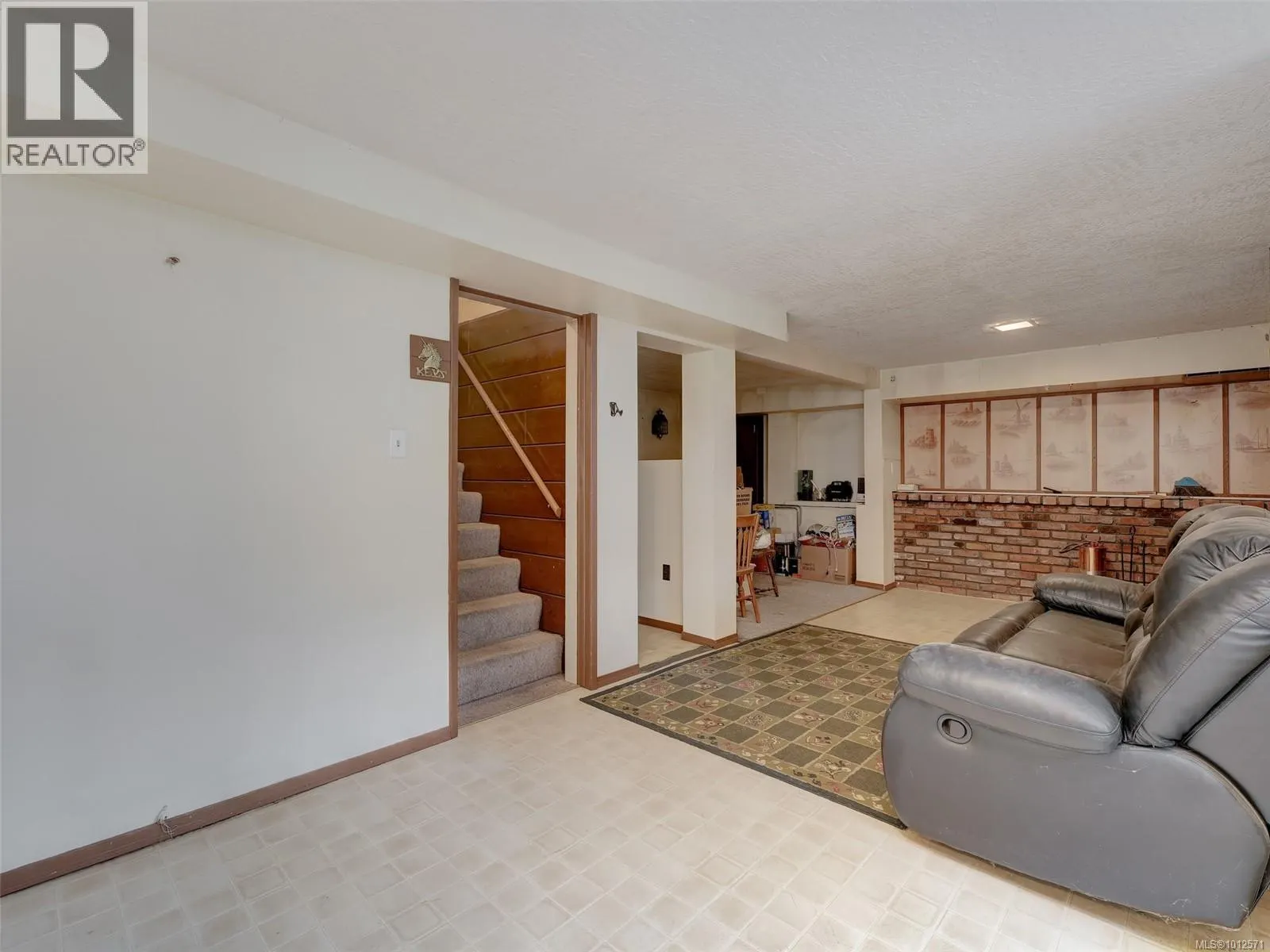 1005 Lodge Ave