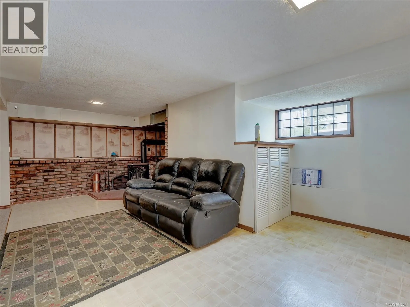 1005 Lodge Ave