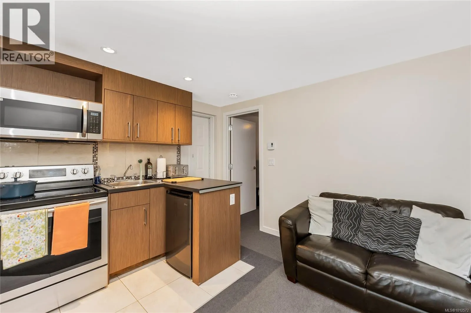 5222 Beckton Rd