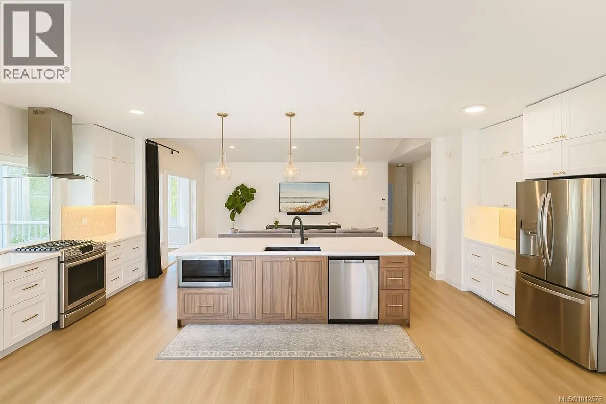 2913 Pacific View Terr