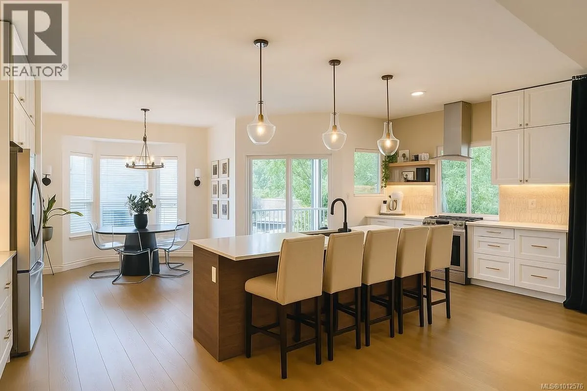 2913 Pacific View Terr