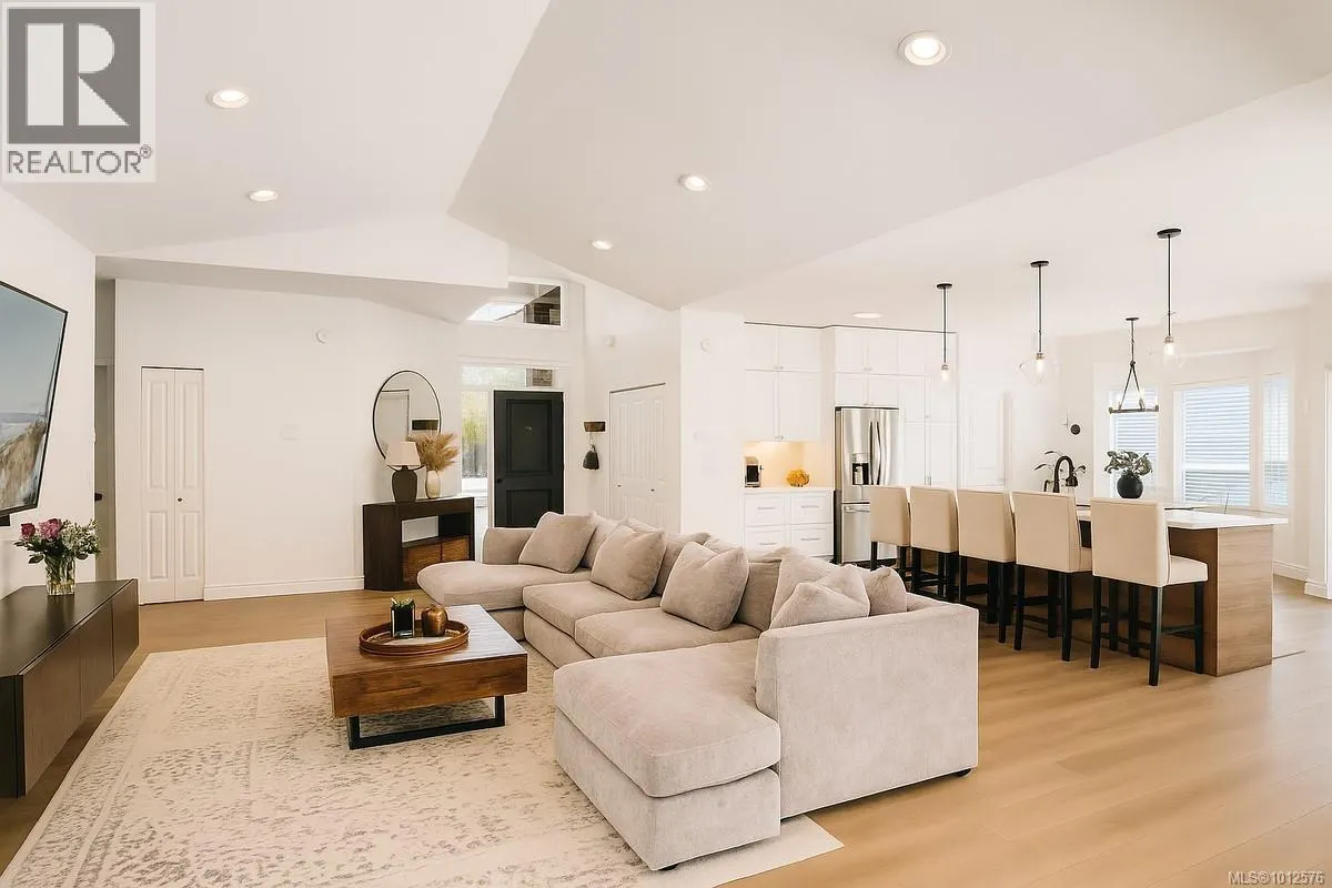2913 Pacific View Terr