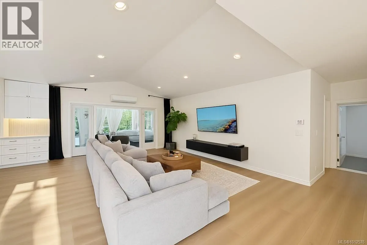 2913 Pacific View Terr