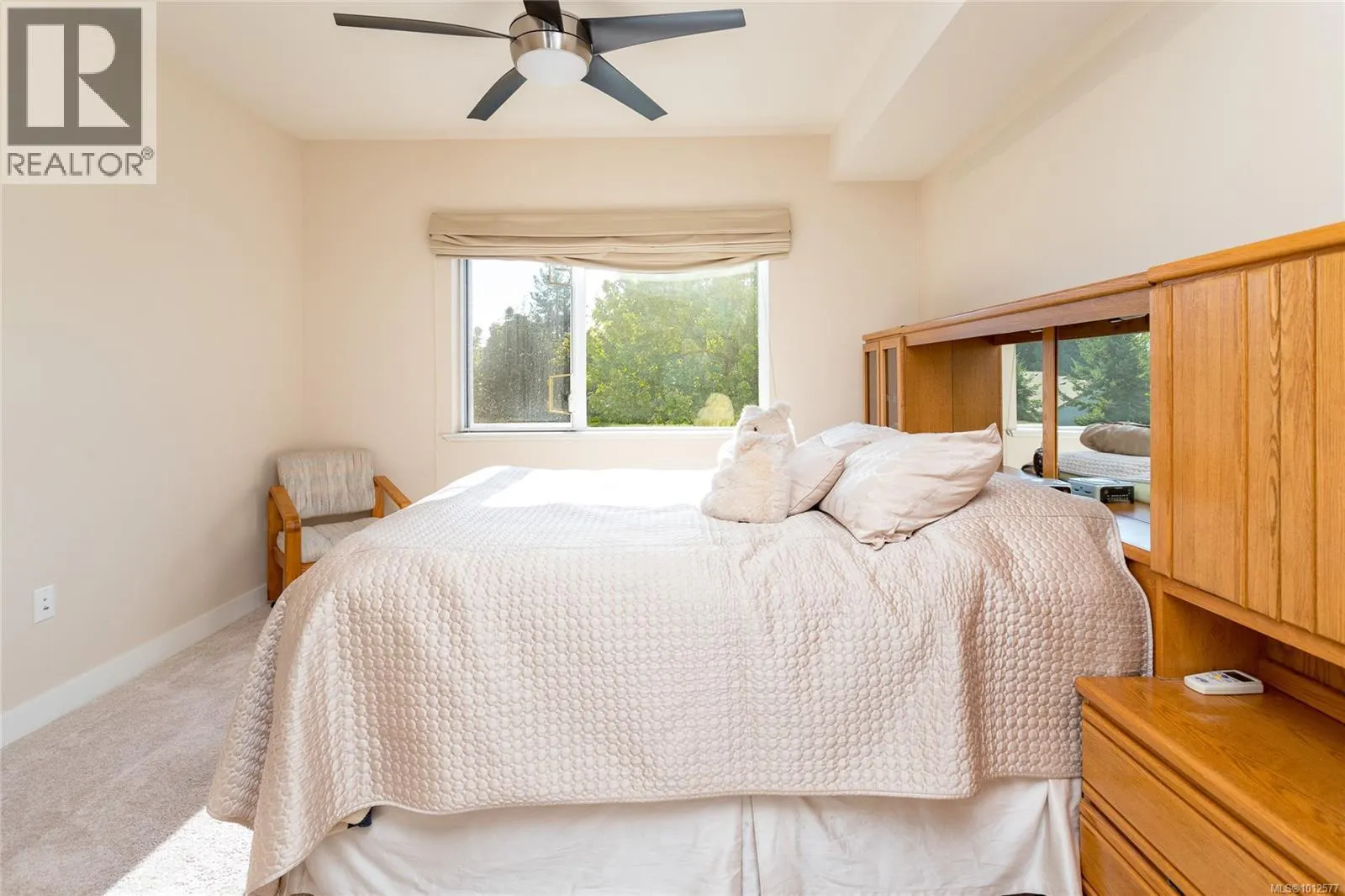 301 4394 West Saanich Rd