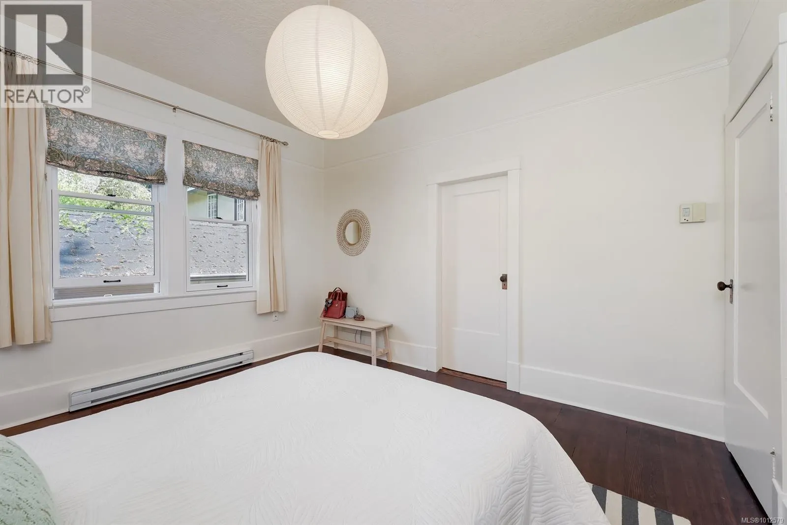 460A Chester Ave