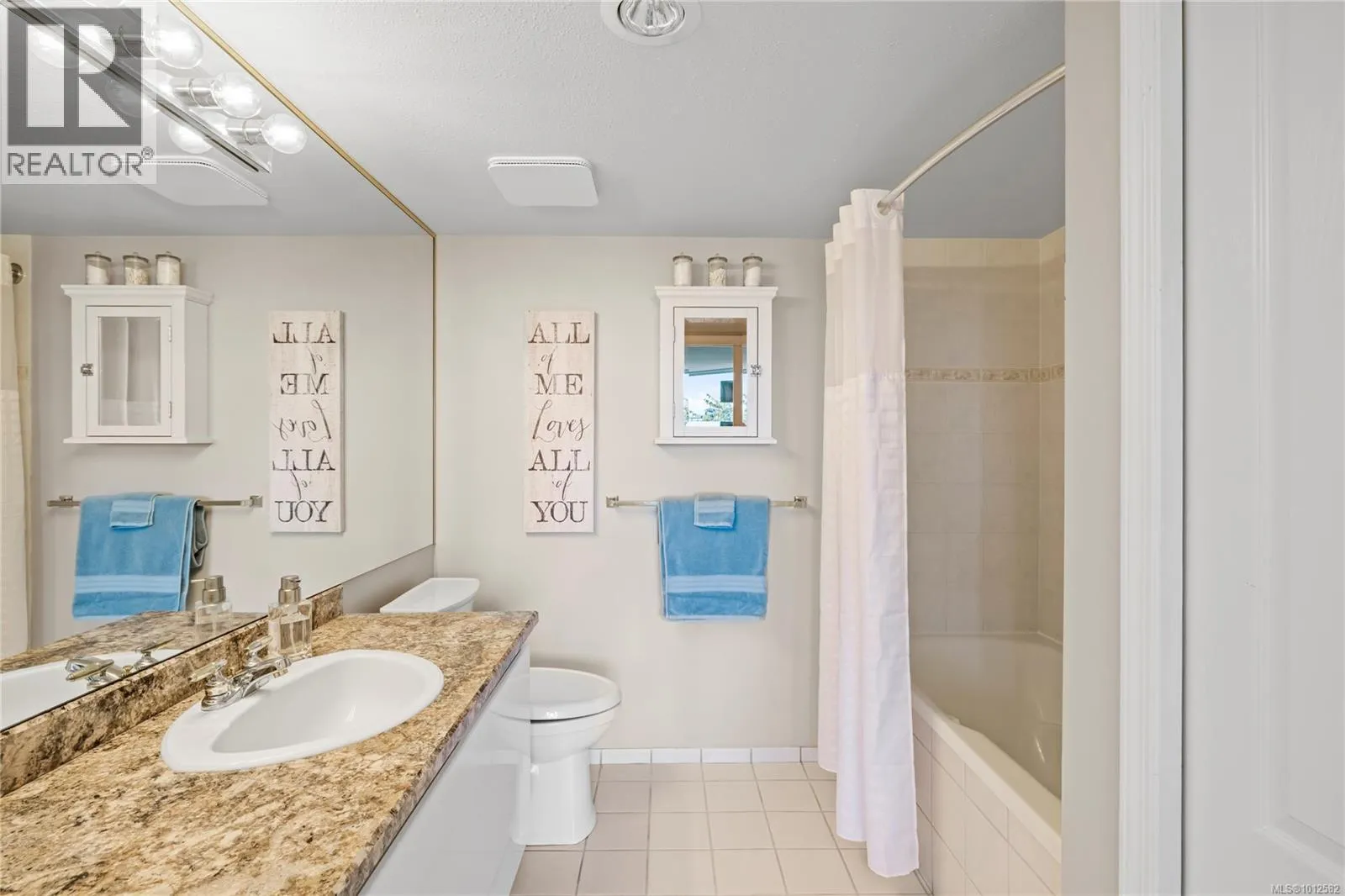 206 158 Promenade Dr