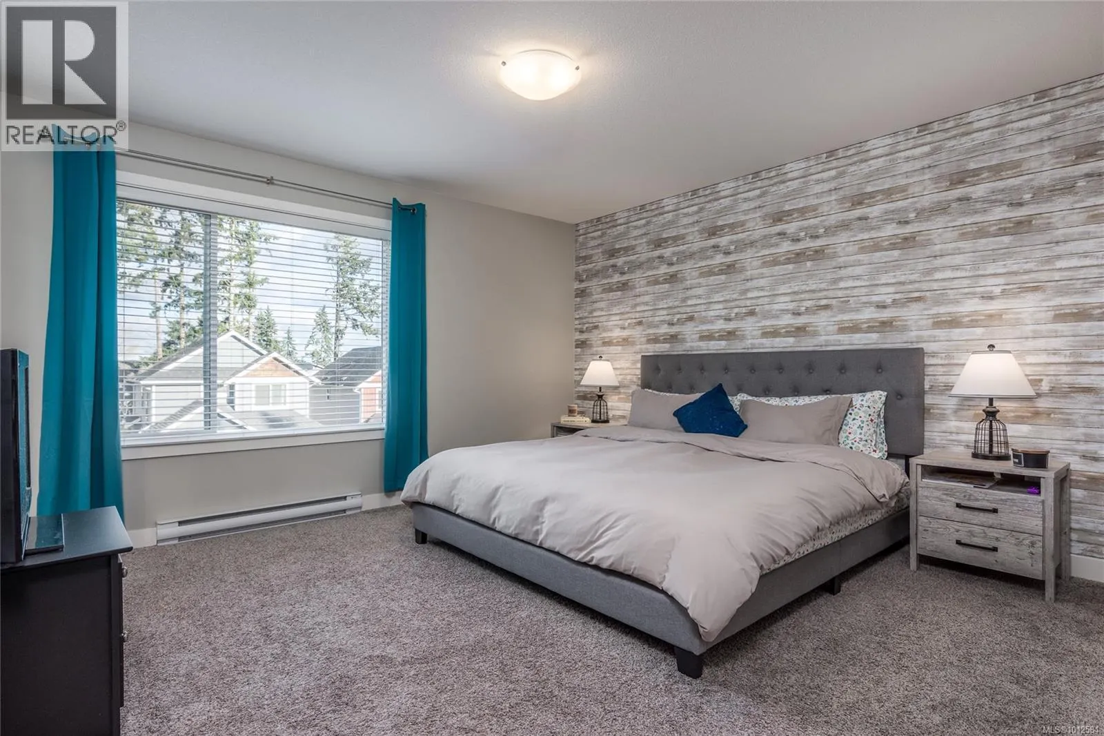 525 Steeves Rd