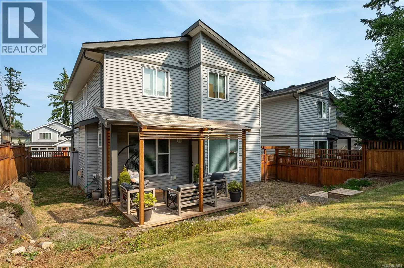 525 Steeves Rd
