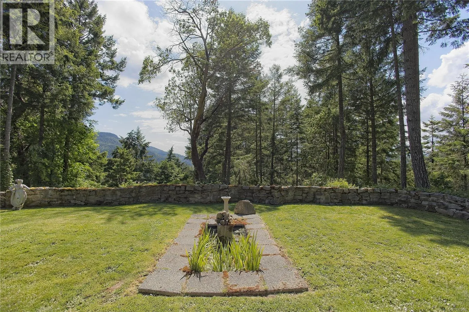 310 Woodland Dr