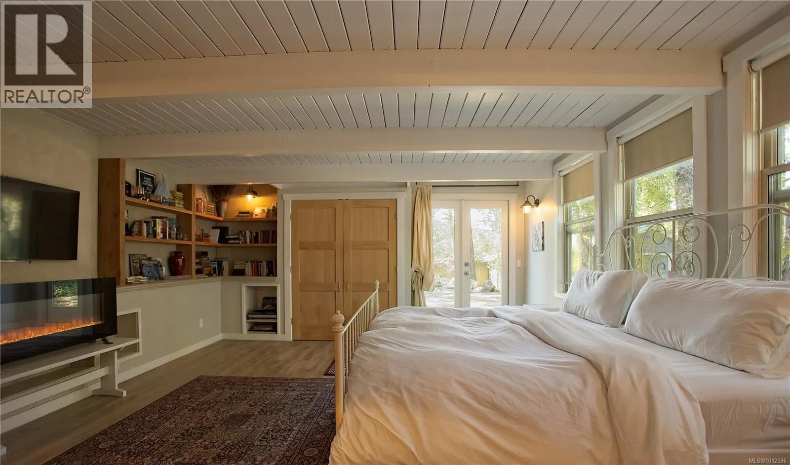 310 Woodland Dr