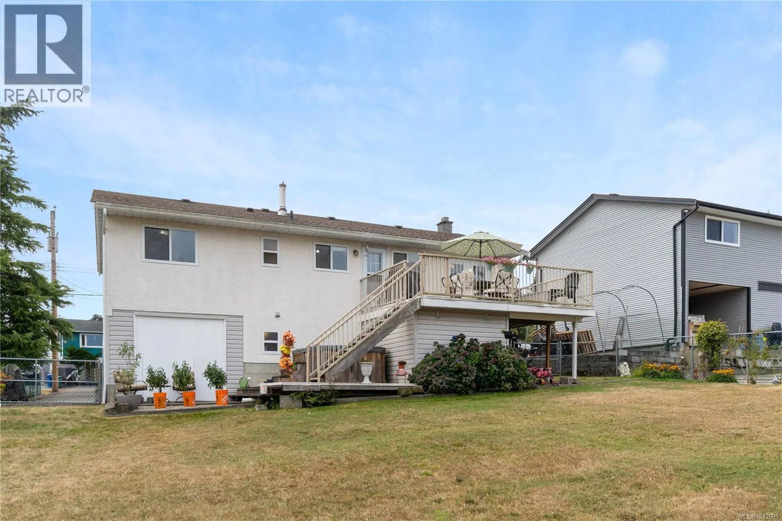 558 Weber St