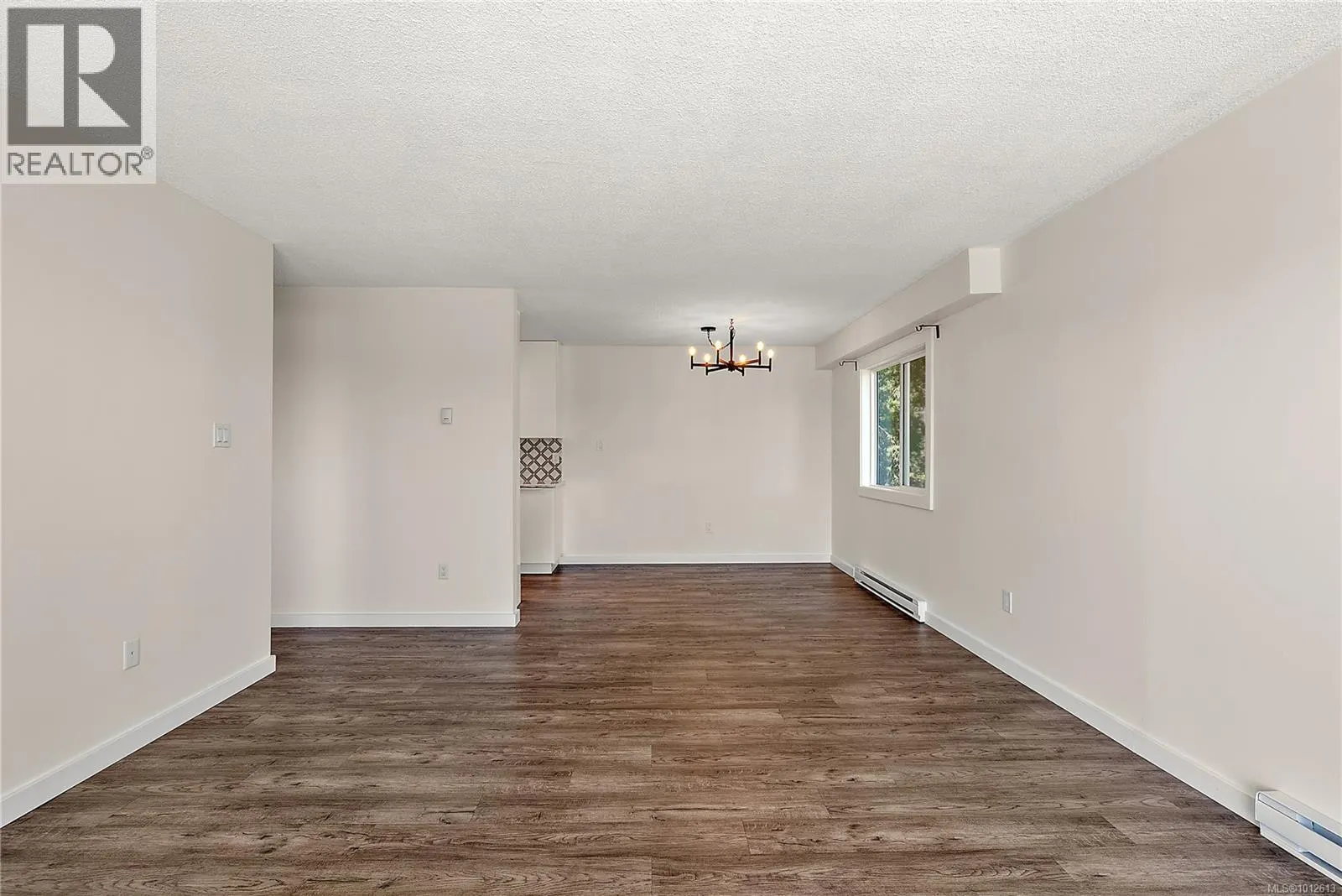307 1124 Esquimalt Rd
