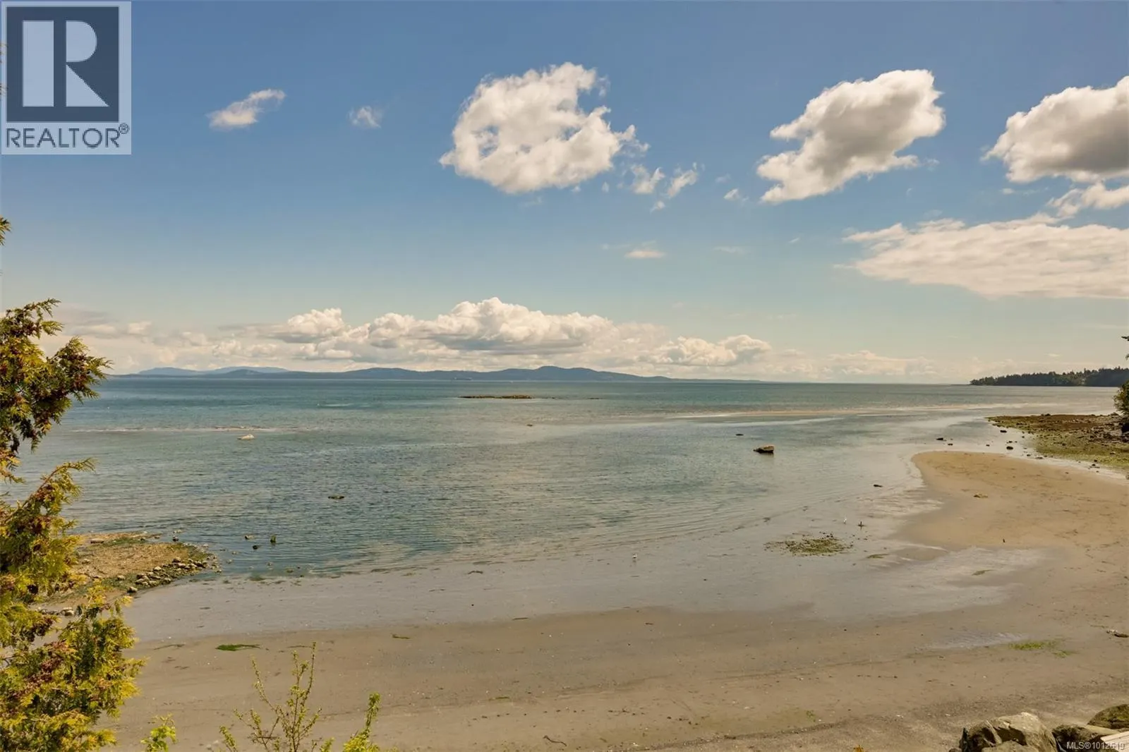 4955 Cordova Bay Rd