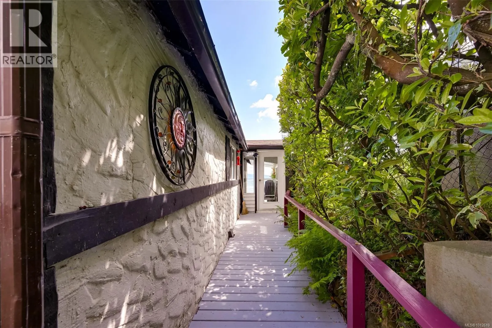 4955 Cordova Bay Rd