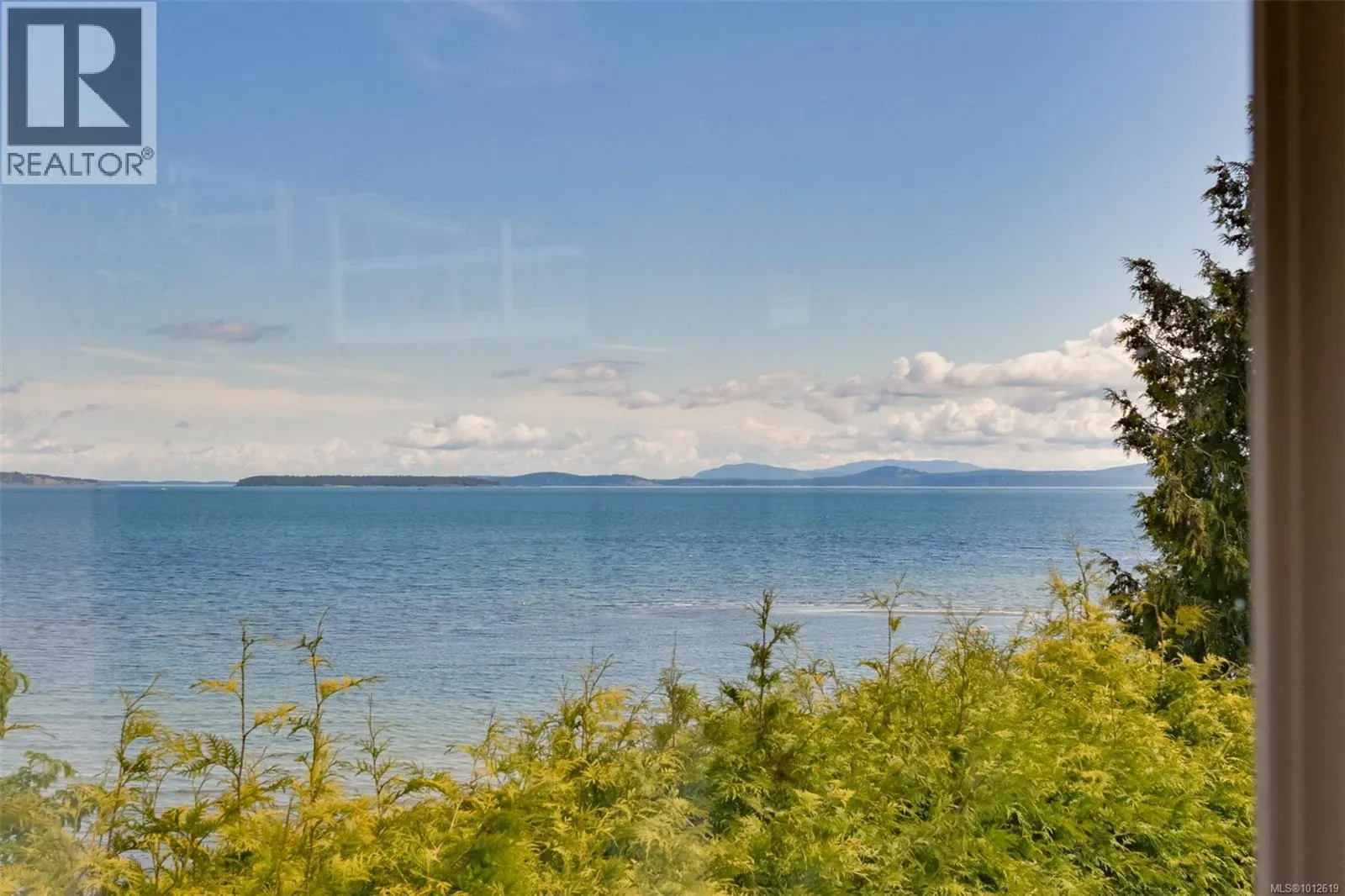 4955 Cordova Bay Rd