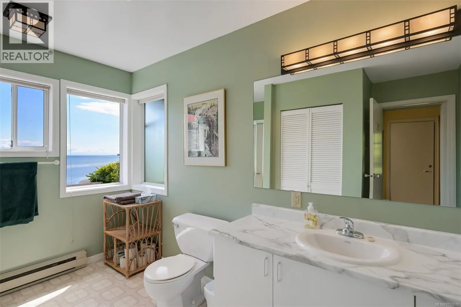4955 Cordova Bay Rd