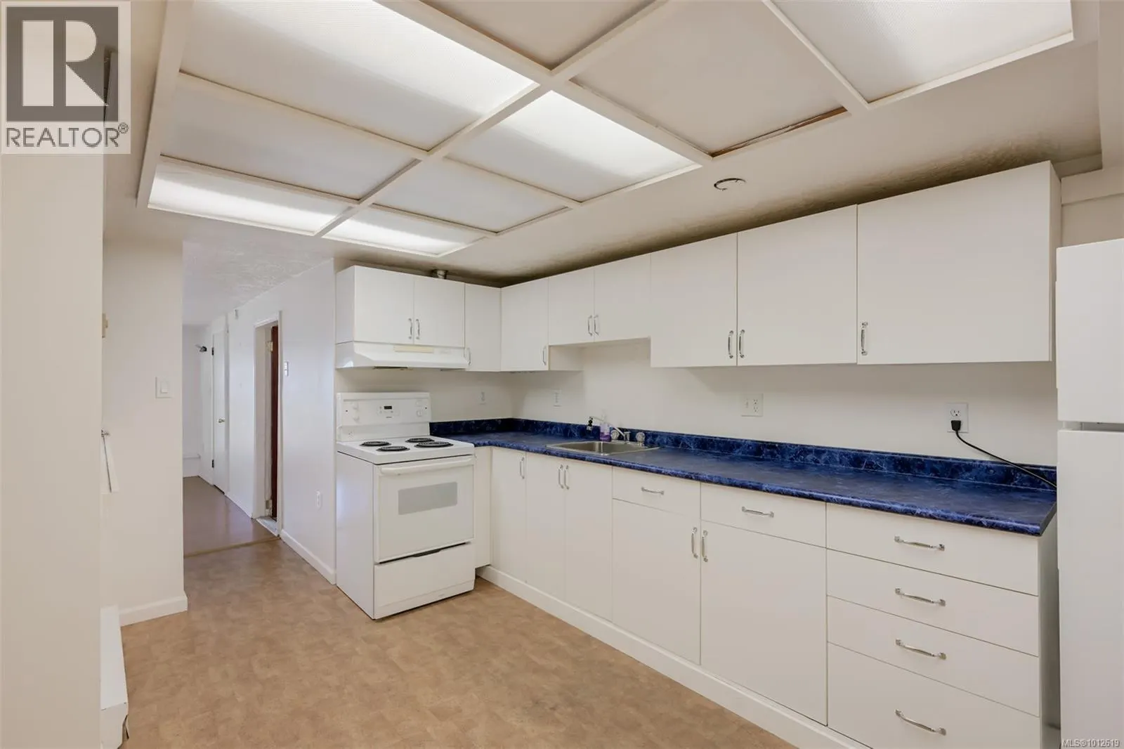 4955 Cordova Bay Rd