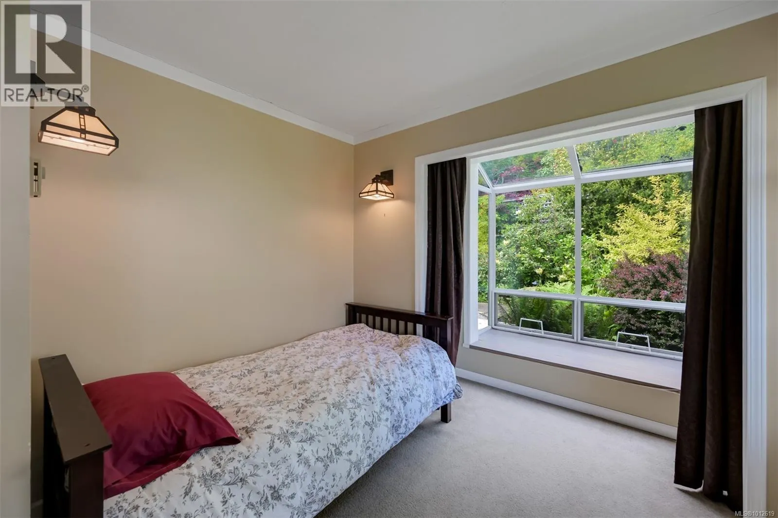 4955 Cordova Bay Rd