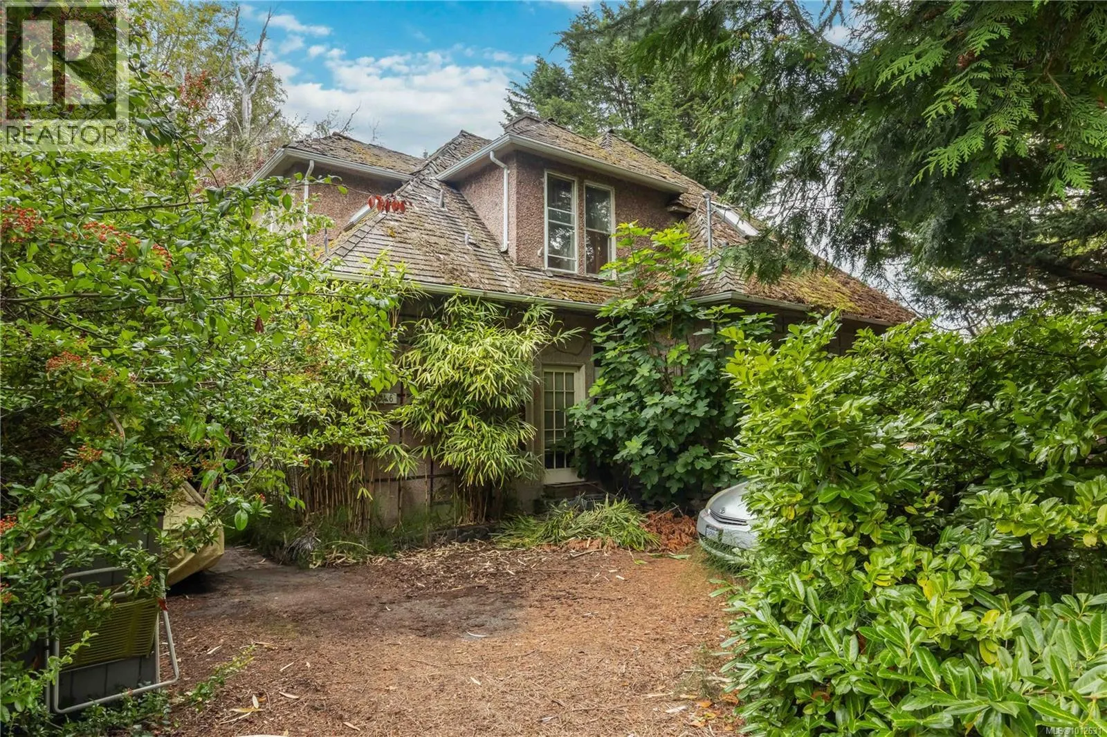 2546 Killarney Rd
