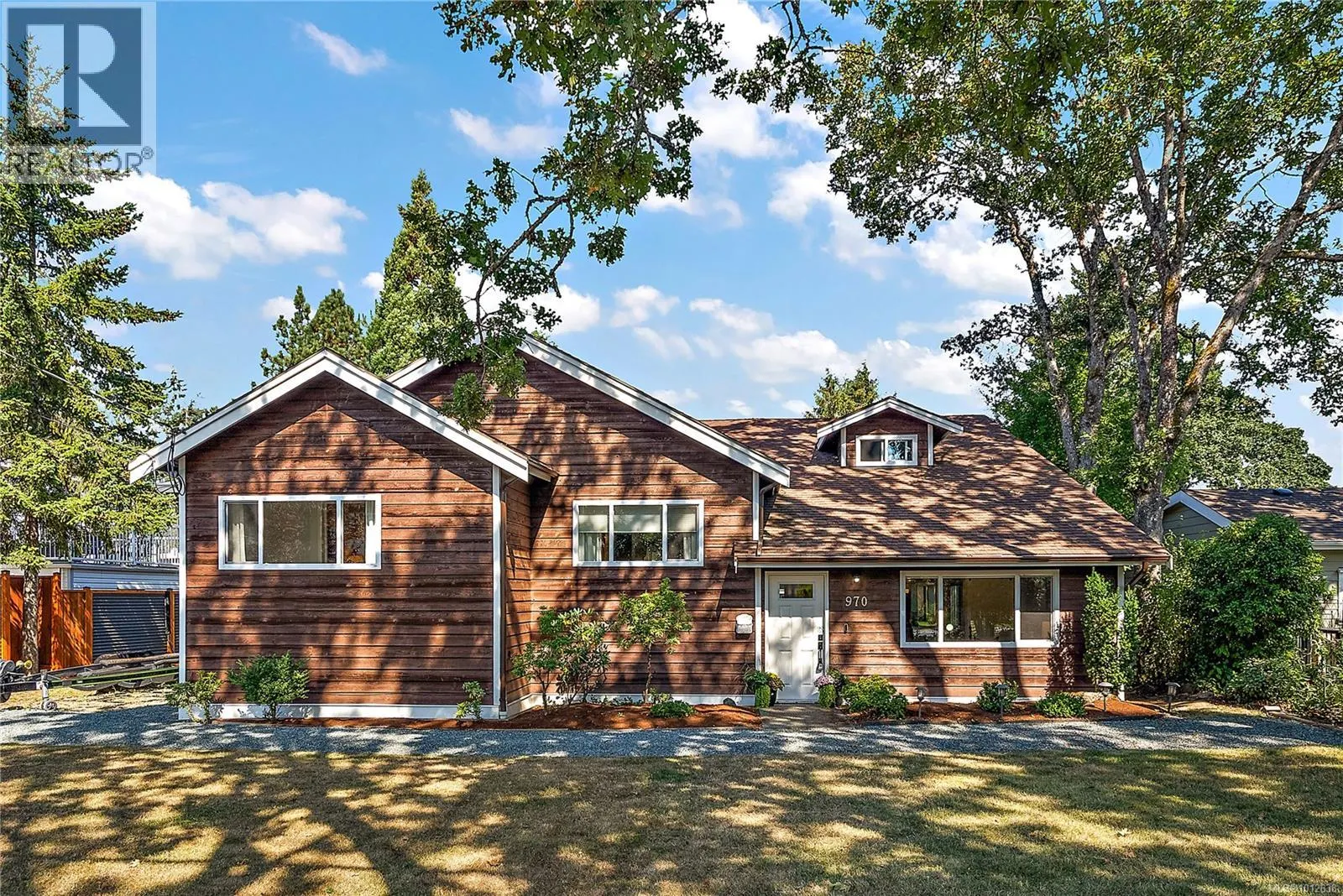 970 Jasmine Ave